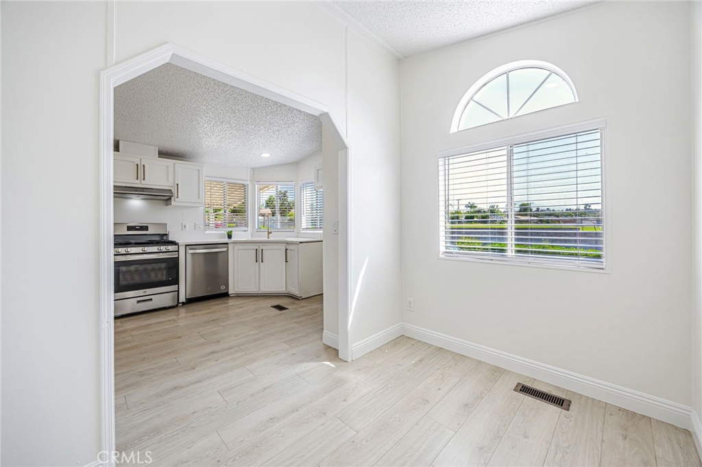 929 E Foothill Boulevard 140