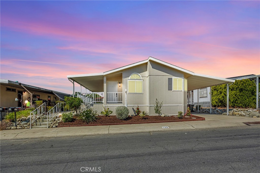 929 E Foothill Boulevard 140