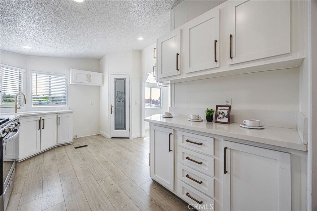 929 E Foothill Boulevard 140