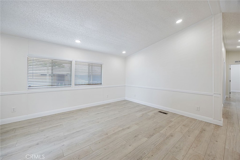 929 E Foothill Boulevard 140