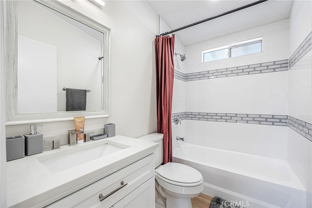 929 E Foothill Boulevard 140