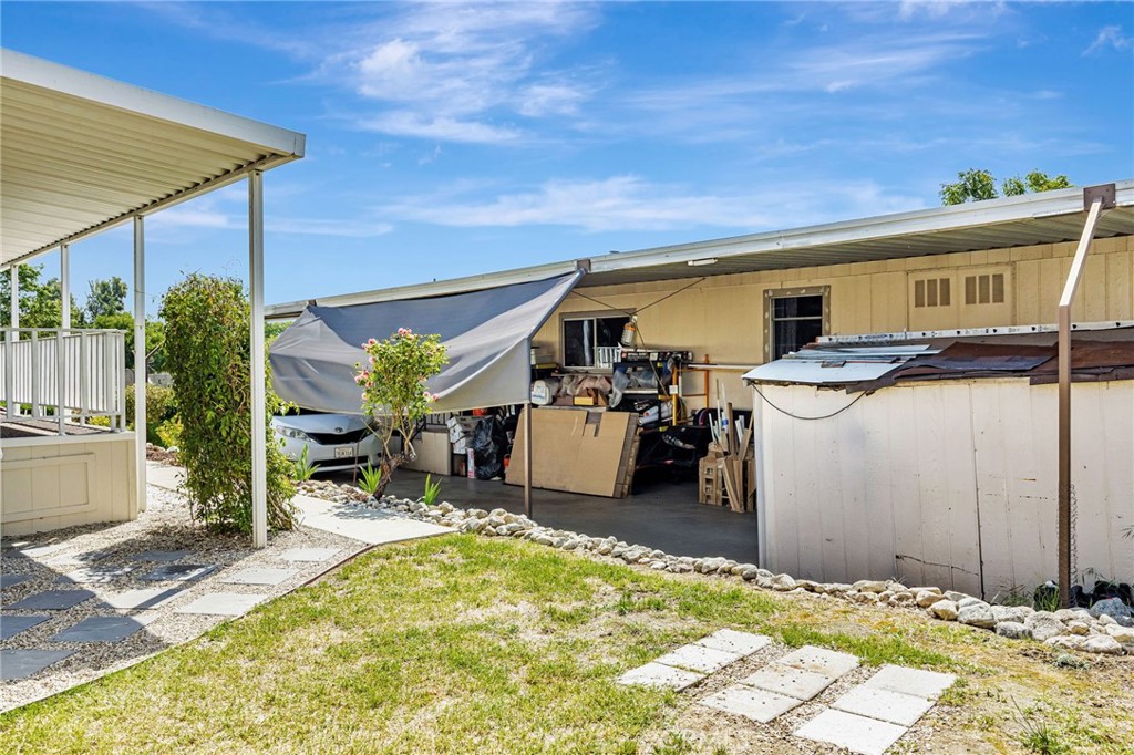 929 E Foothill Boulevard 140