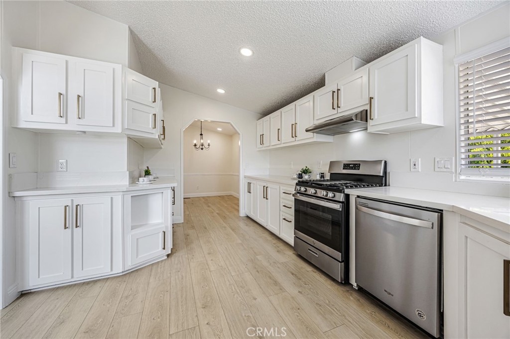 929 E Foothill Boulevard 140