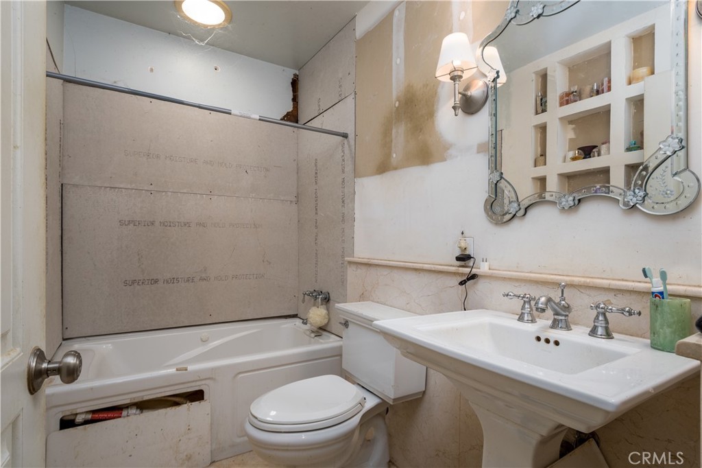 14463 Hayward Street