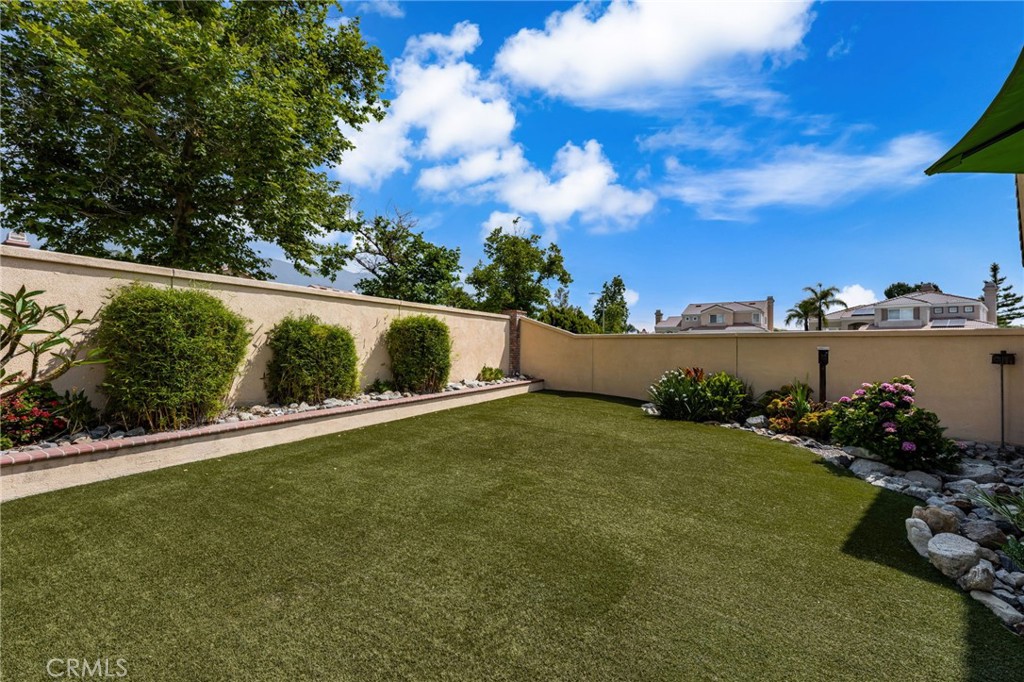 5676 Pasadena Court