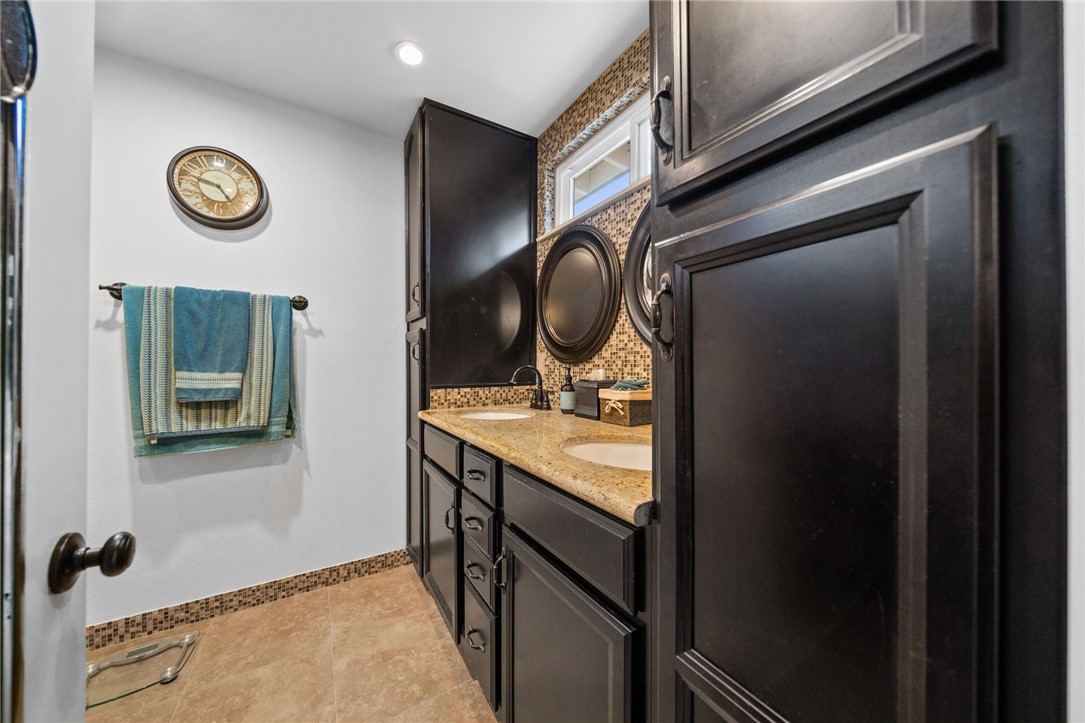 5292 Broken Hill Court
