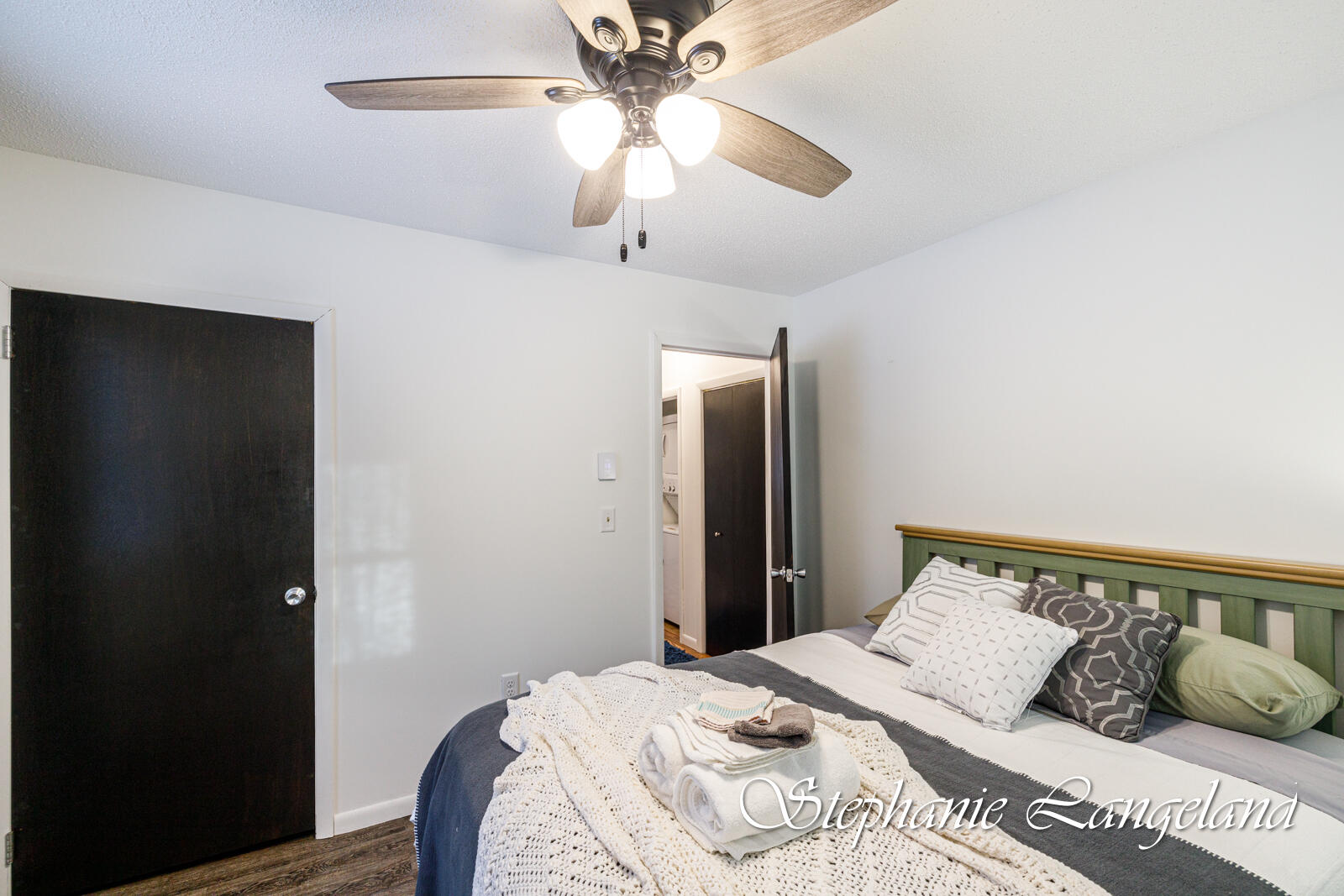 12070 Victoria Drive