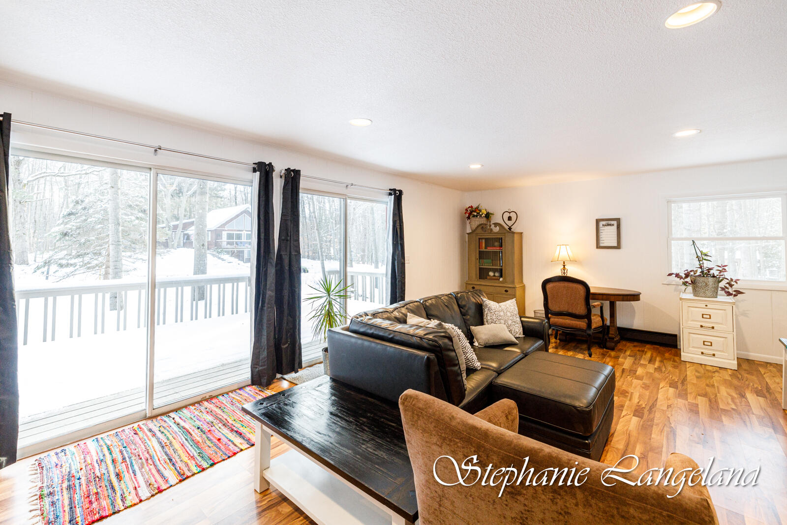 12070 Victoria Drive