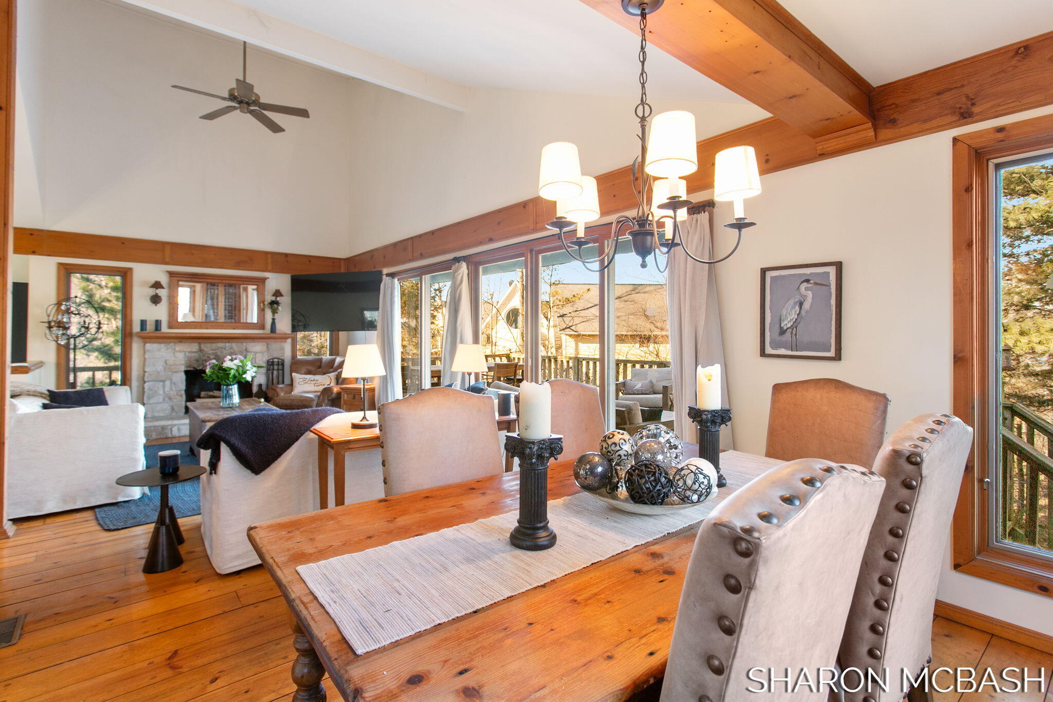 7183 Lakeview Terrace