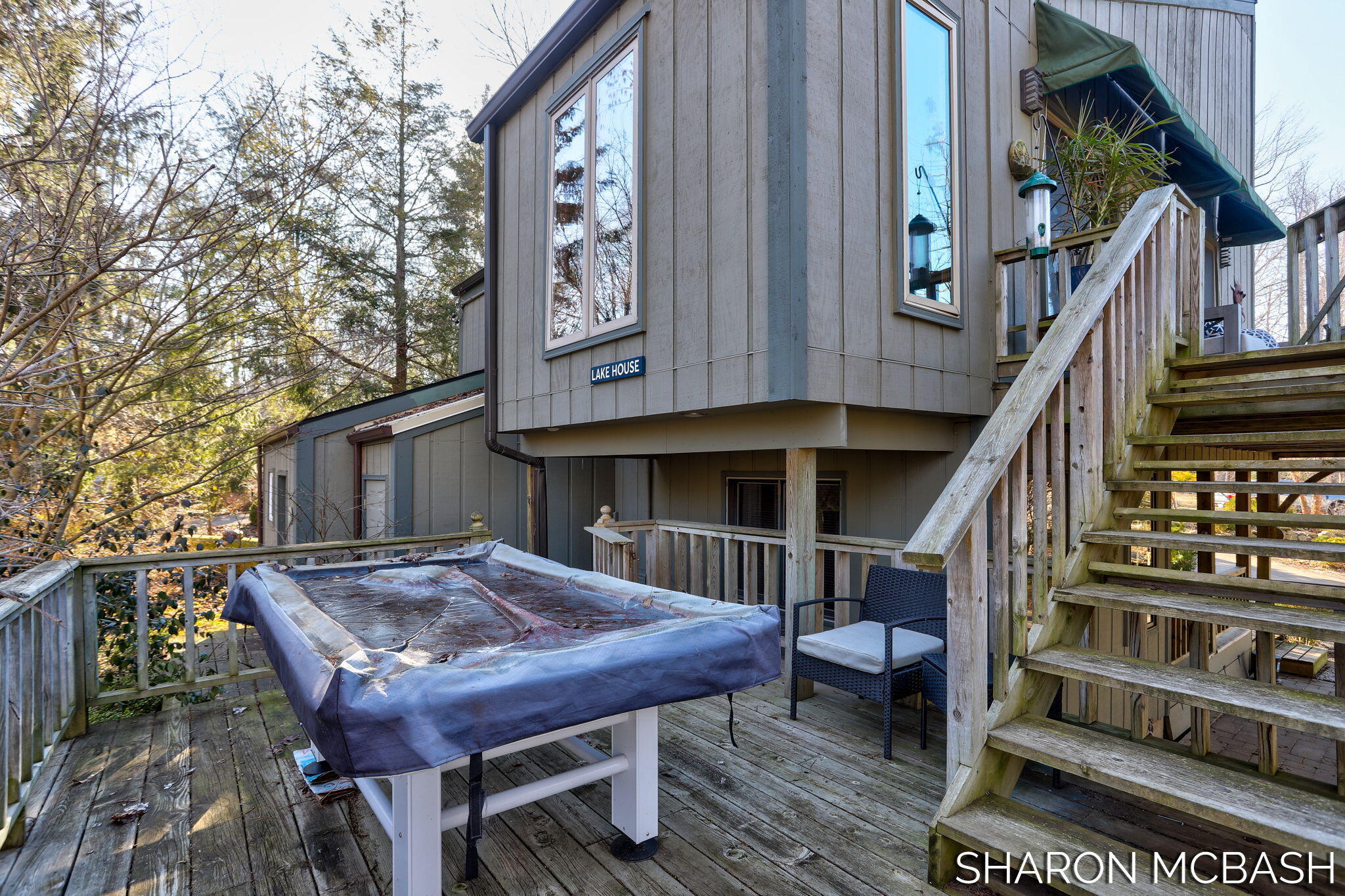 7183 Lakeview Terrace