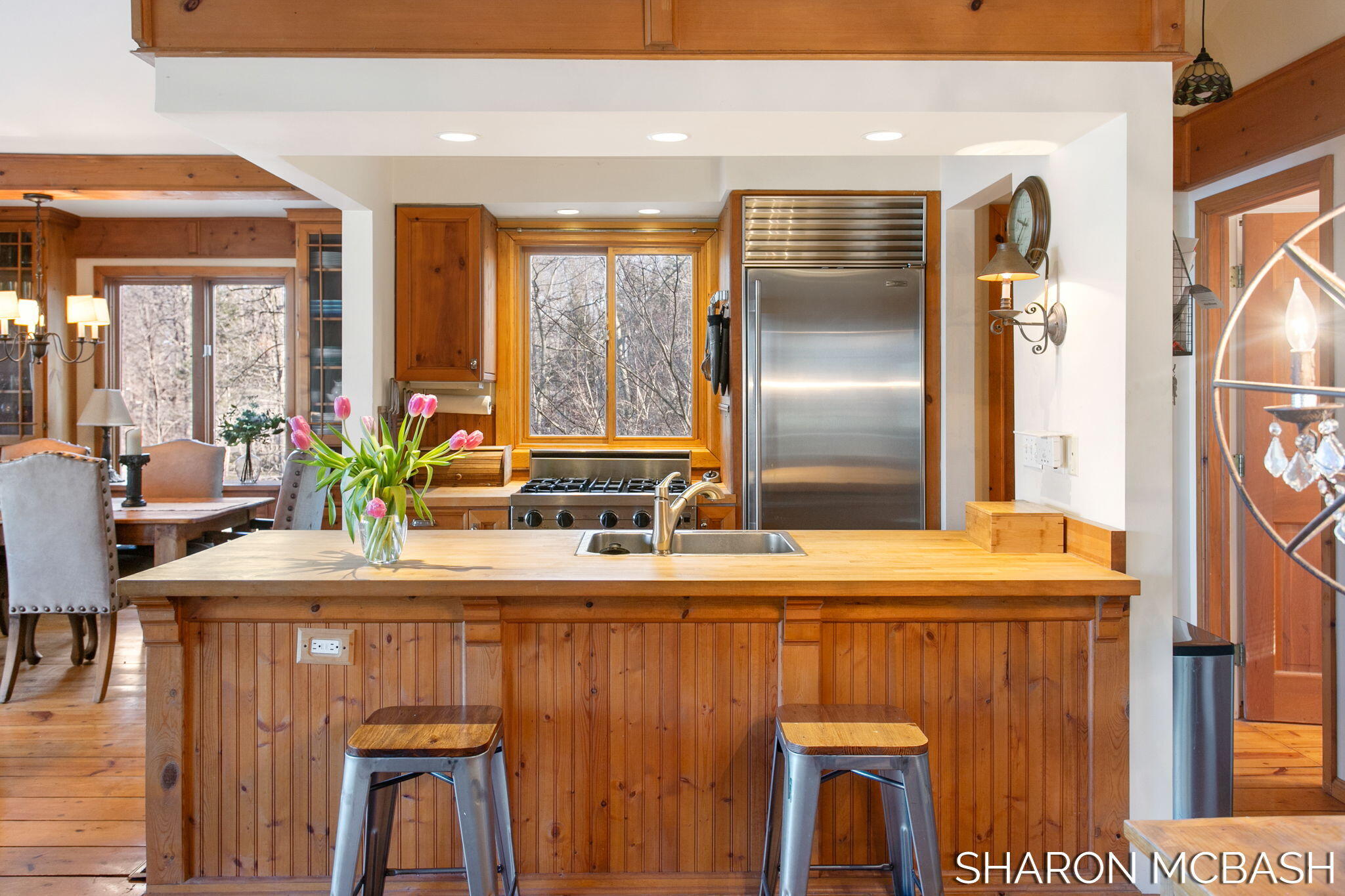 7183 Lakeview Terrace