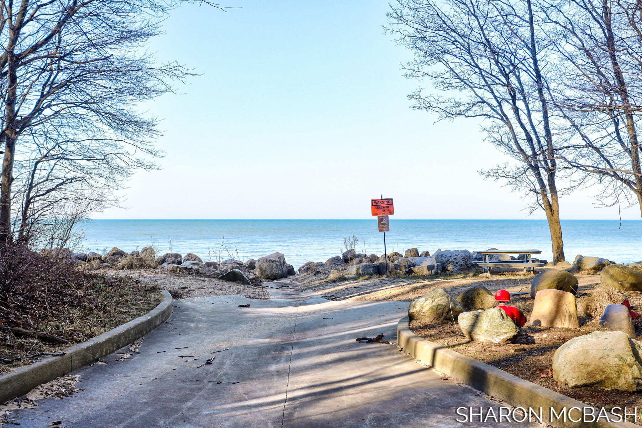 7183 Lakeview Terrace