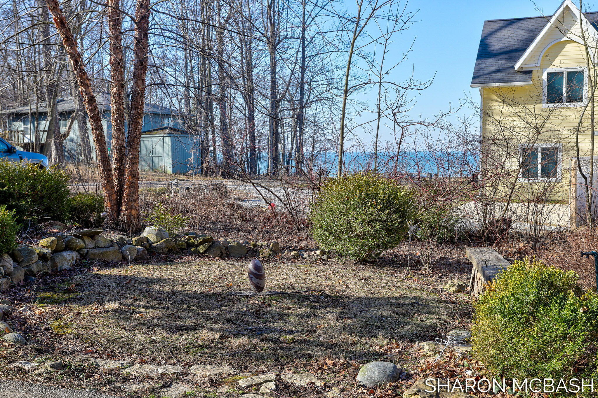 7183 Lakeview Terrace