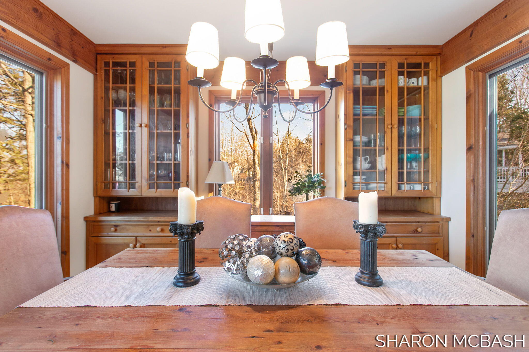 7183 Lakeview Terrace