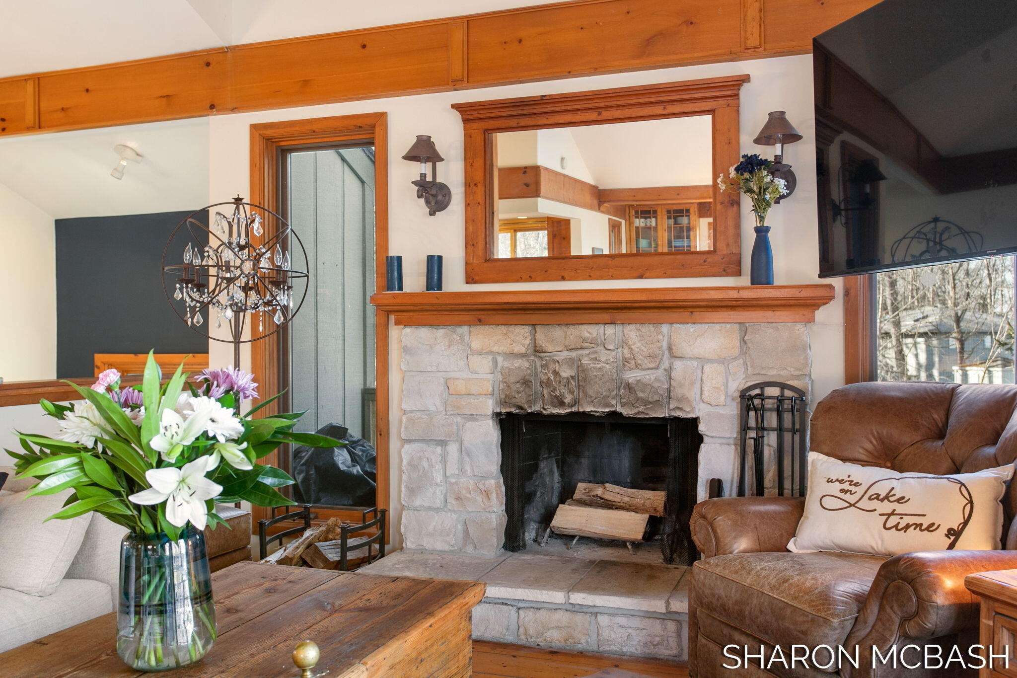 7183 Lakeview Terrace