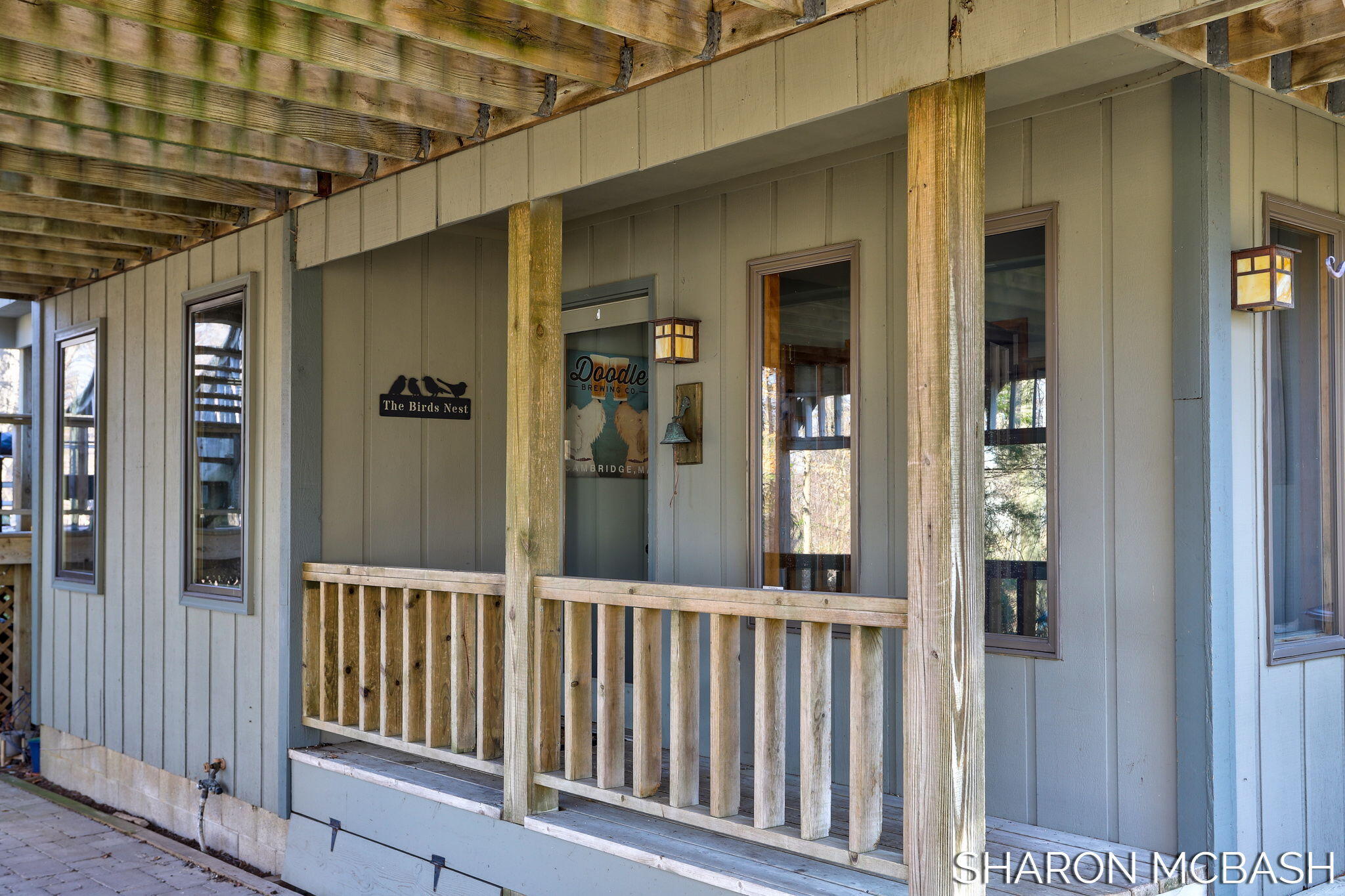 7183 Lakeview Terrace