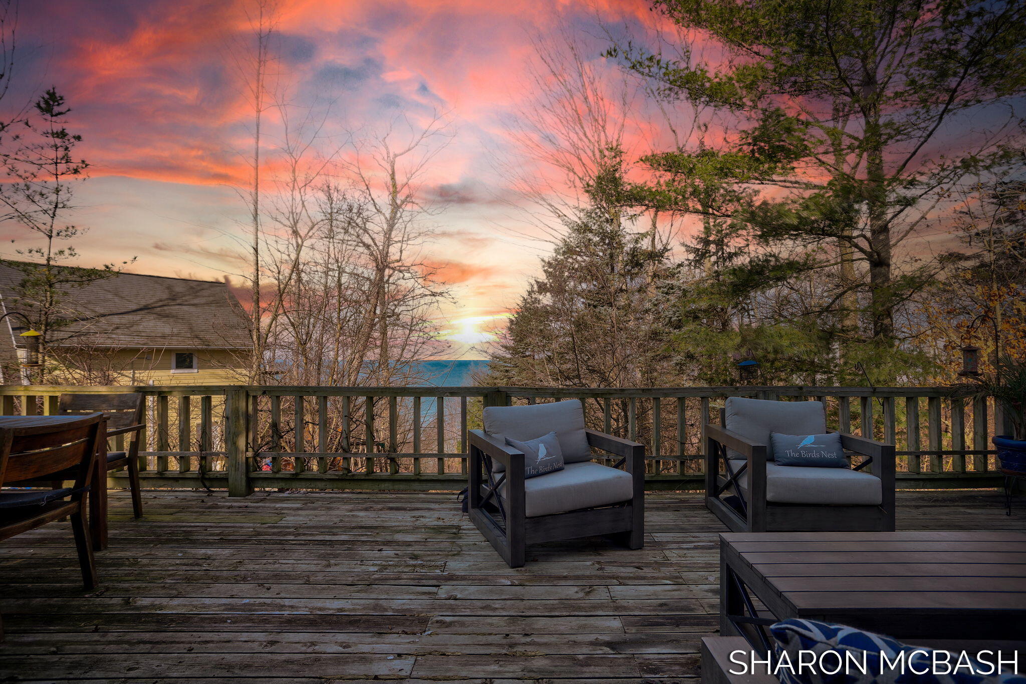 7183 Lakeview Terrace