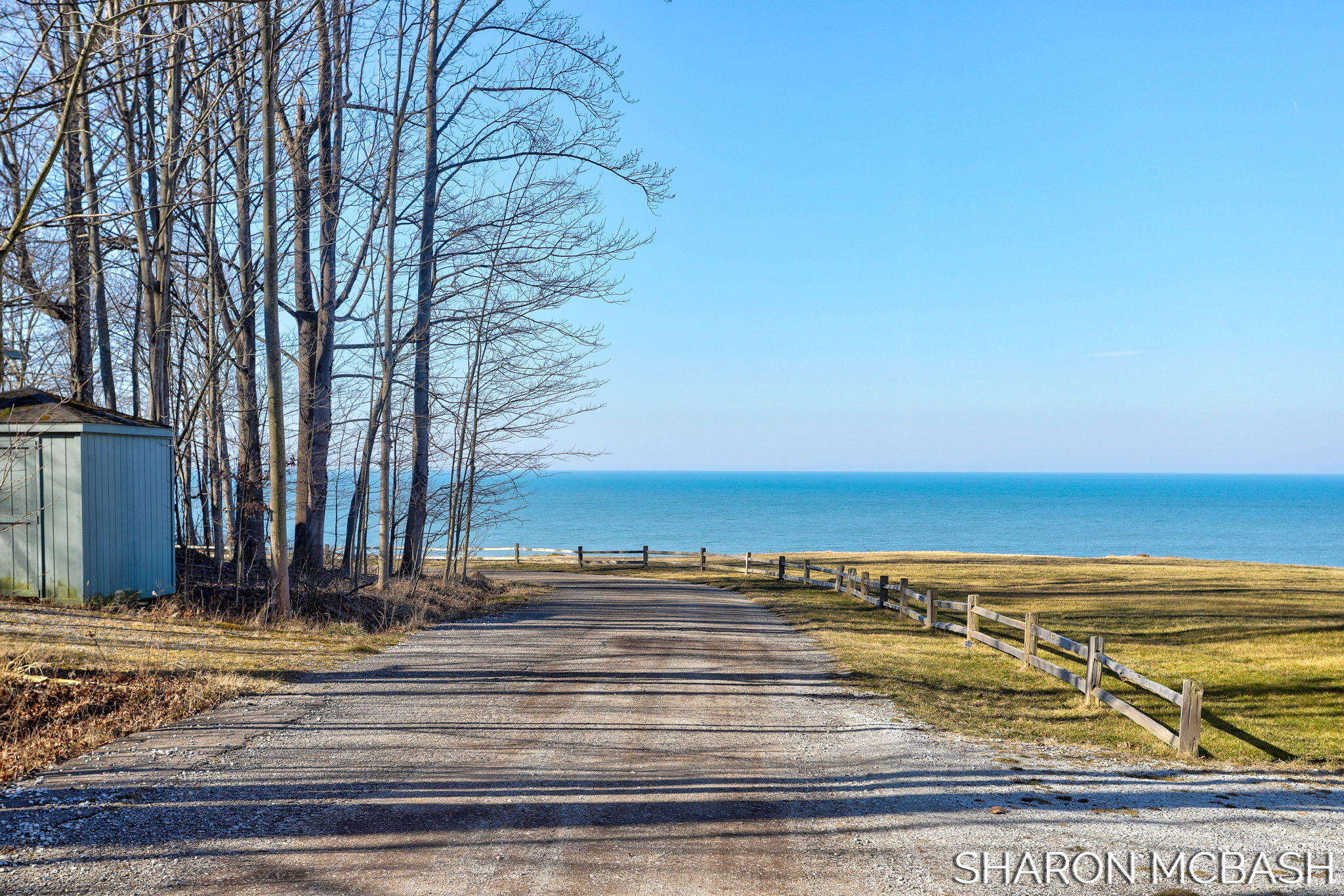 7183 Lakeview Terrace