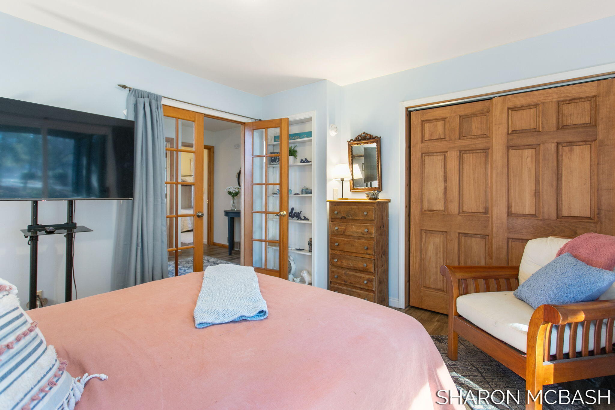 7183 Lakeview Terrace