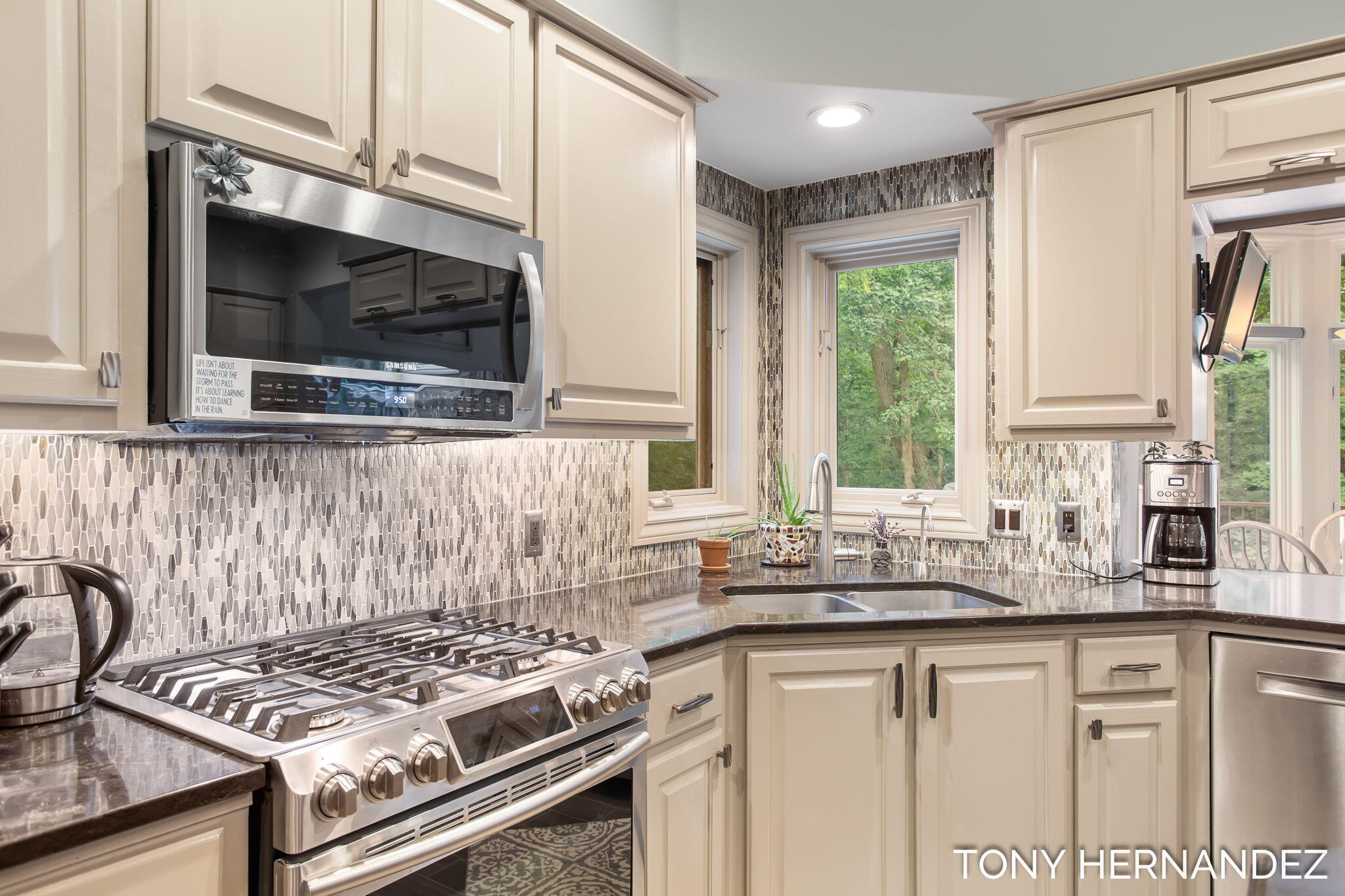 2518 Ashwood Court SE