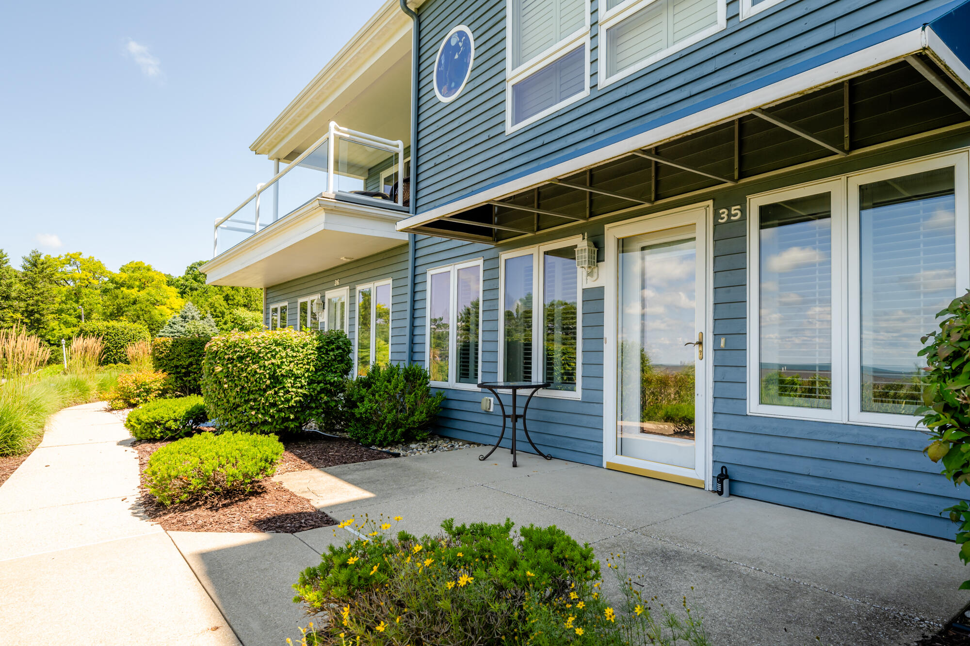 4144 Ridge Road, 35