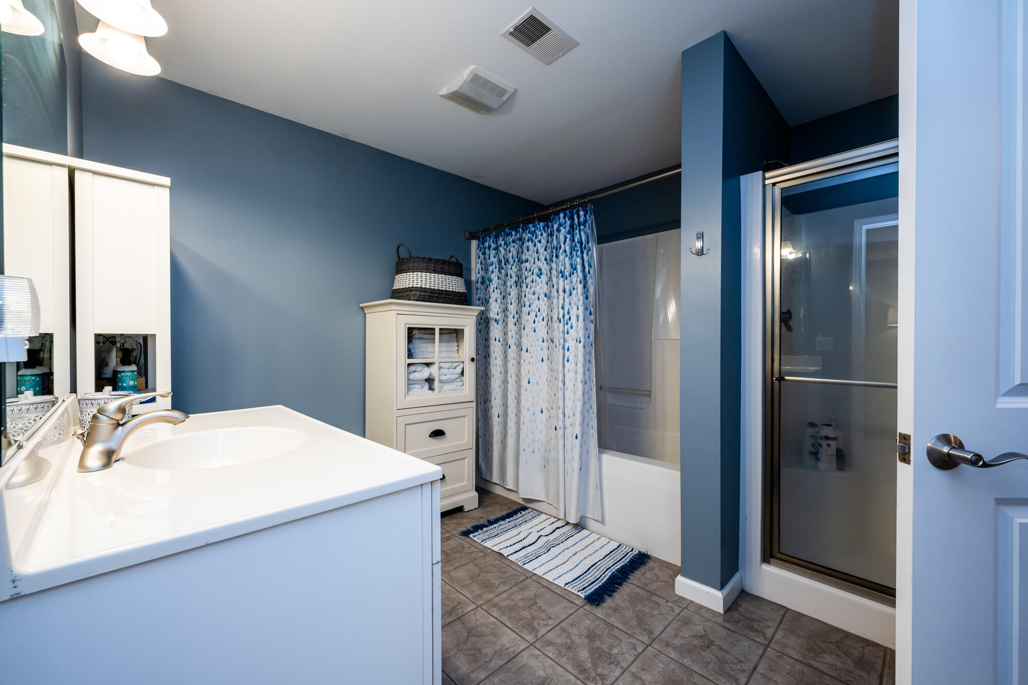 4144 Ridge Road, 35