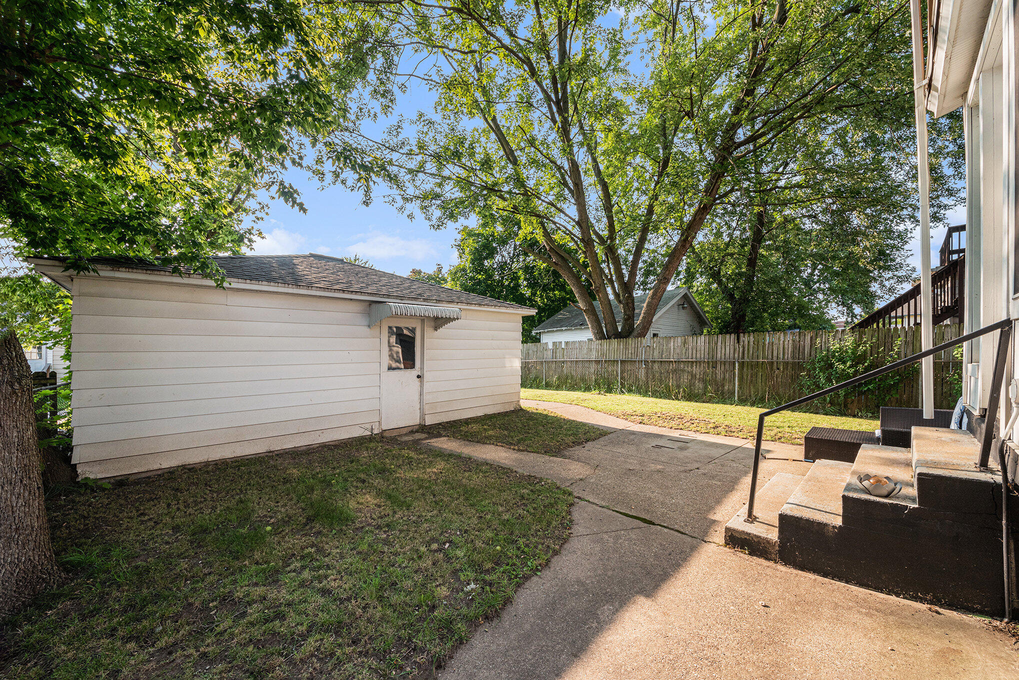 1329 Davis Avenue NW