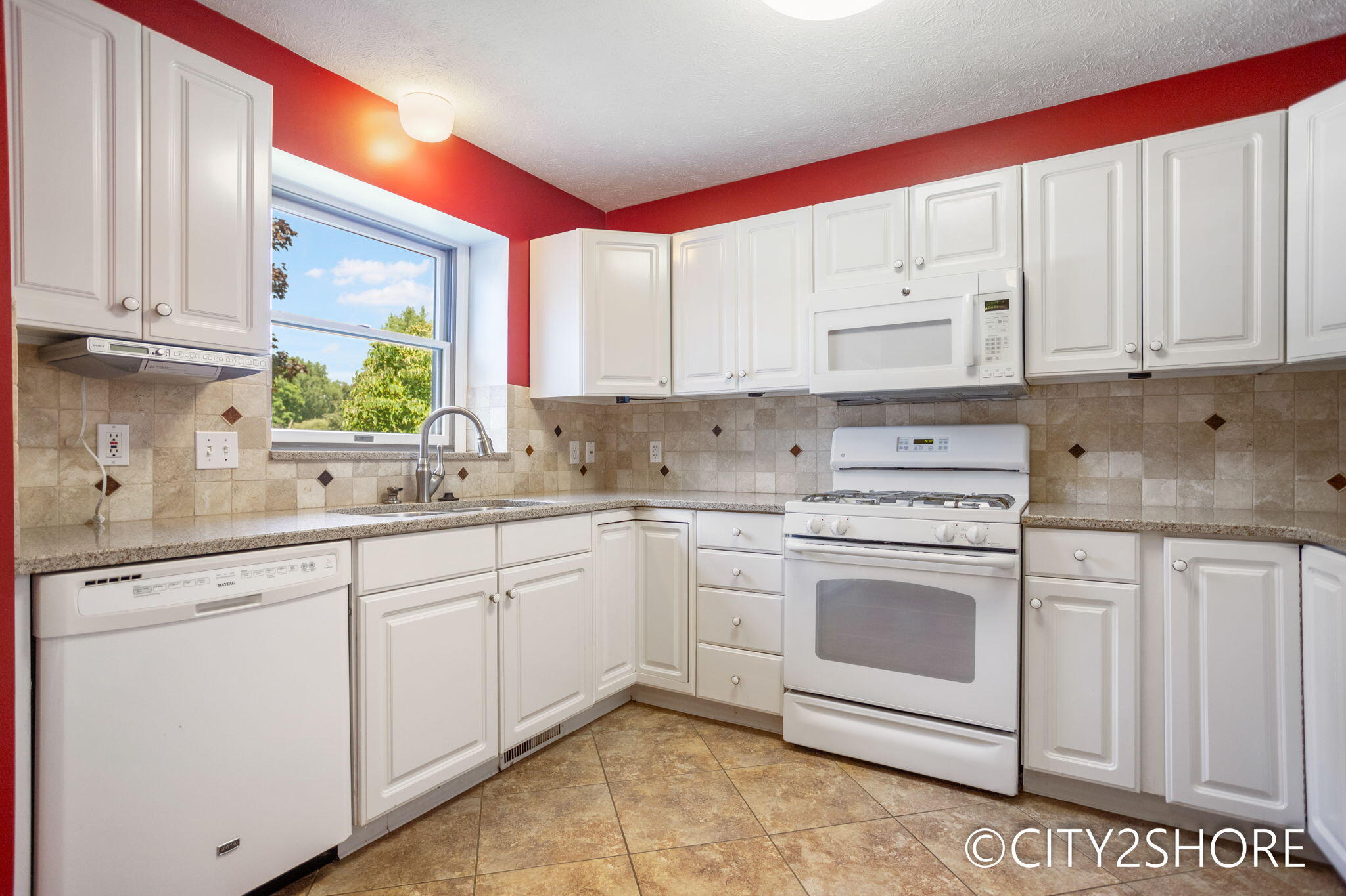 4313 Crest Creek Court SW