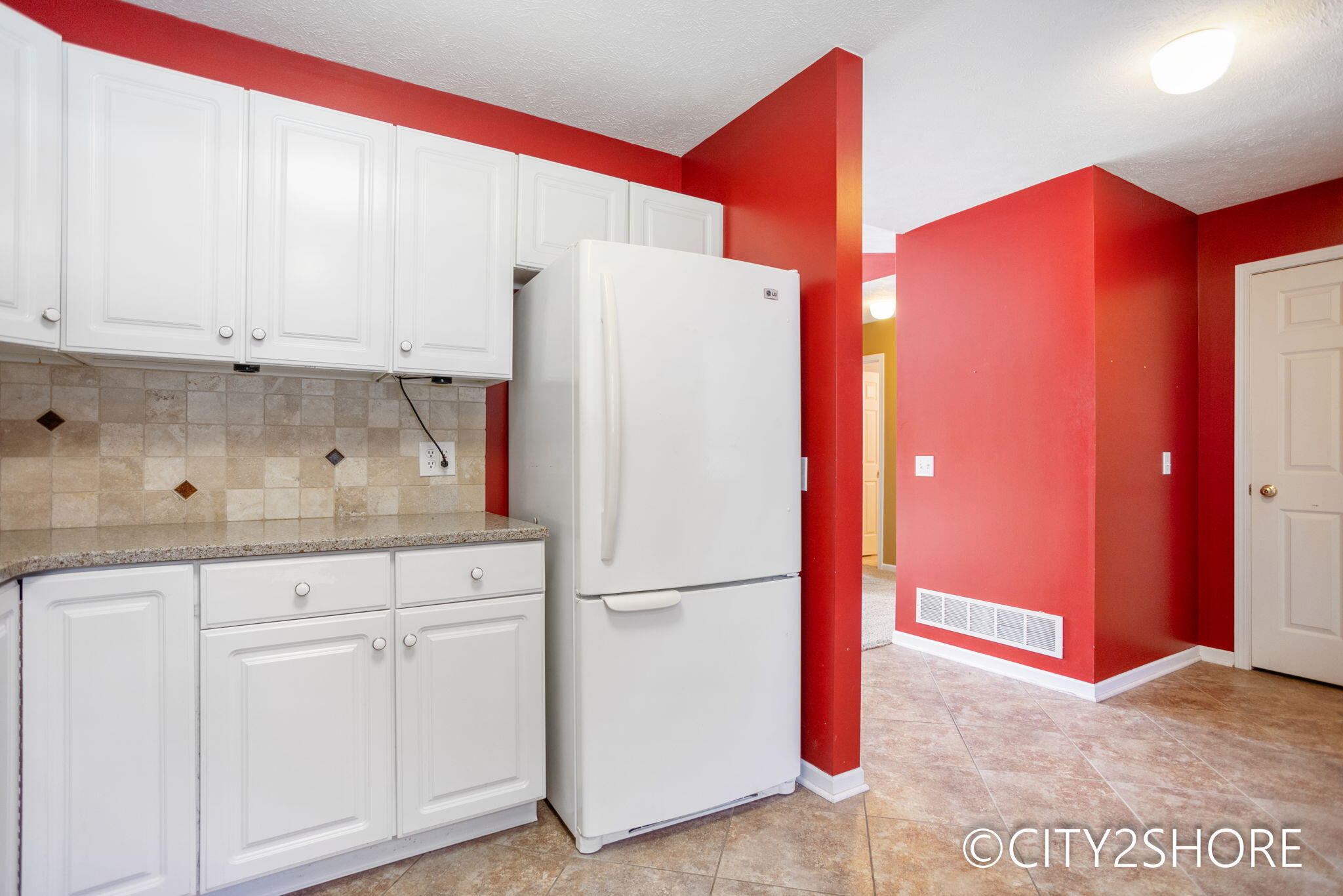 4313 Crest Creek Court SW
