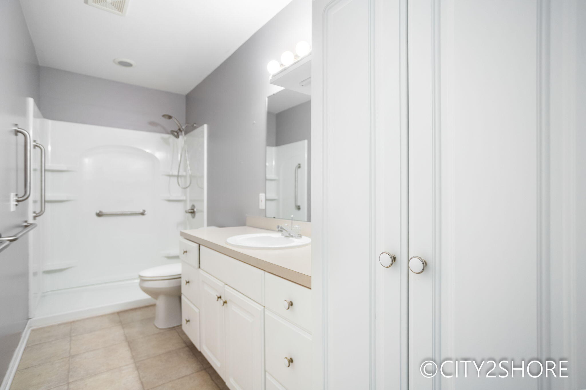 4313 Crest Creek Court SW