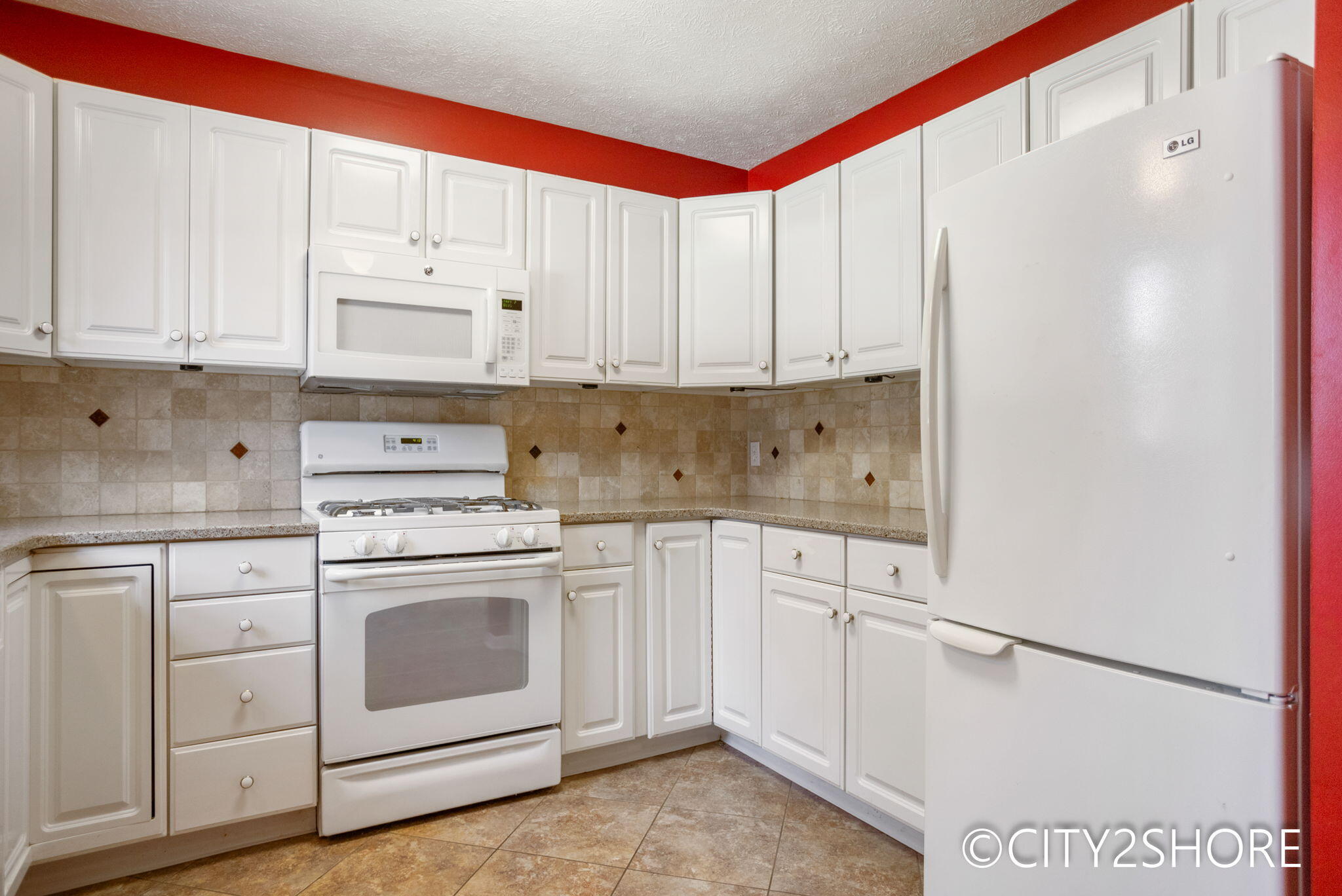 4313 Crest Creek Court SW
