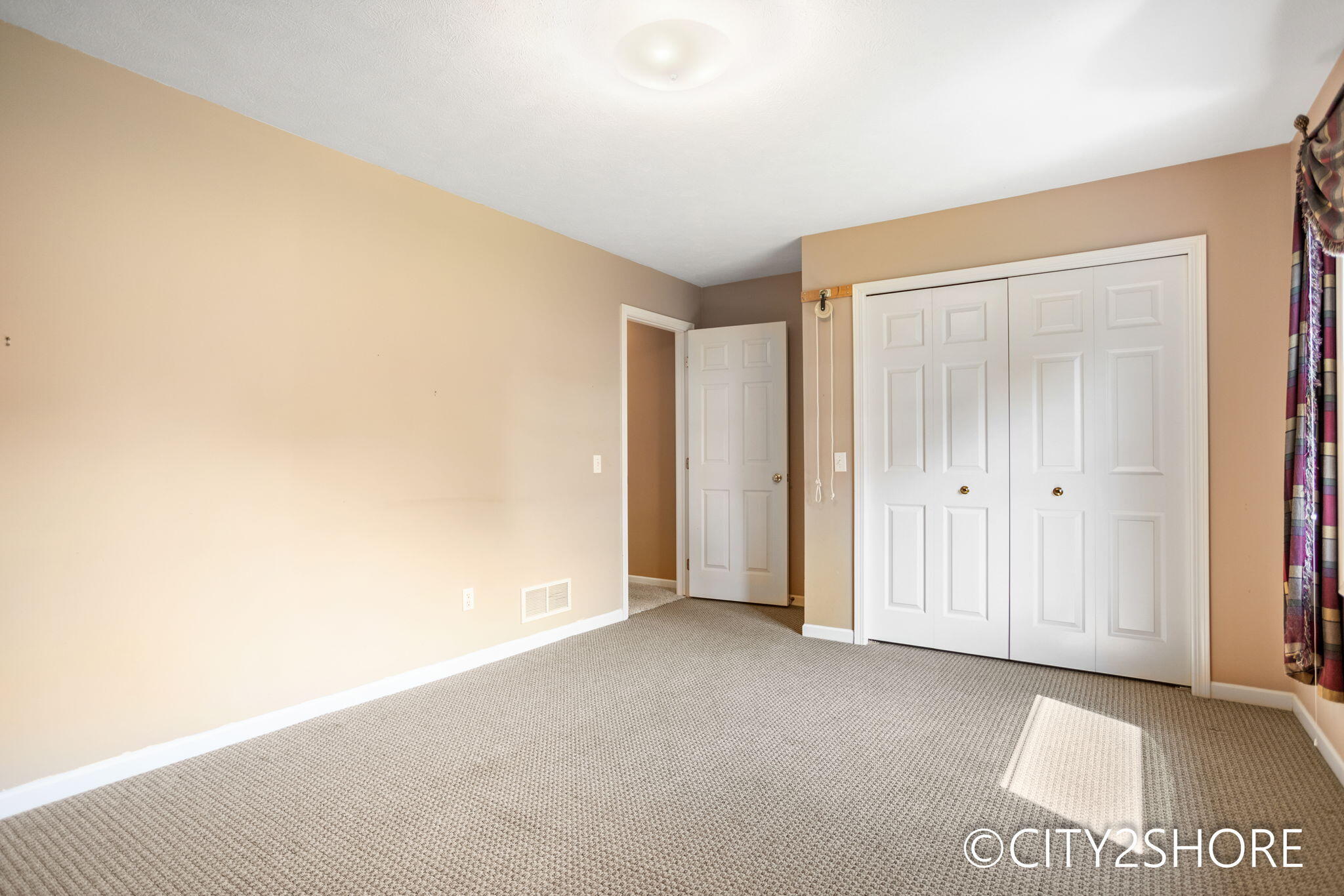 4313 Crest Creek Court SW
