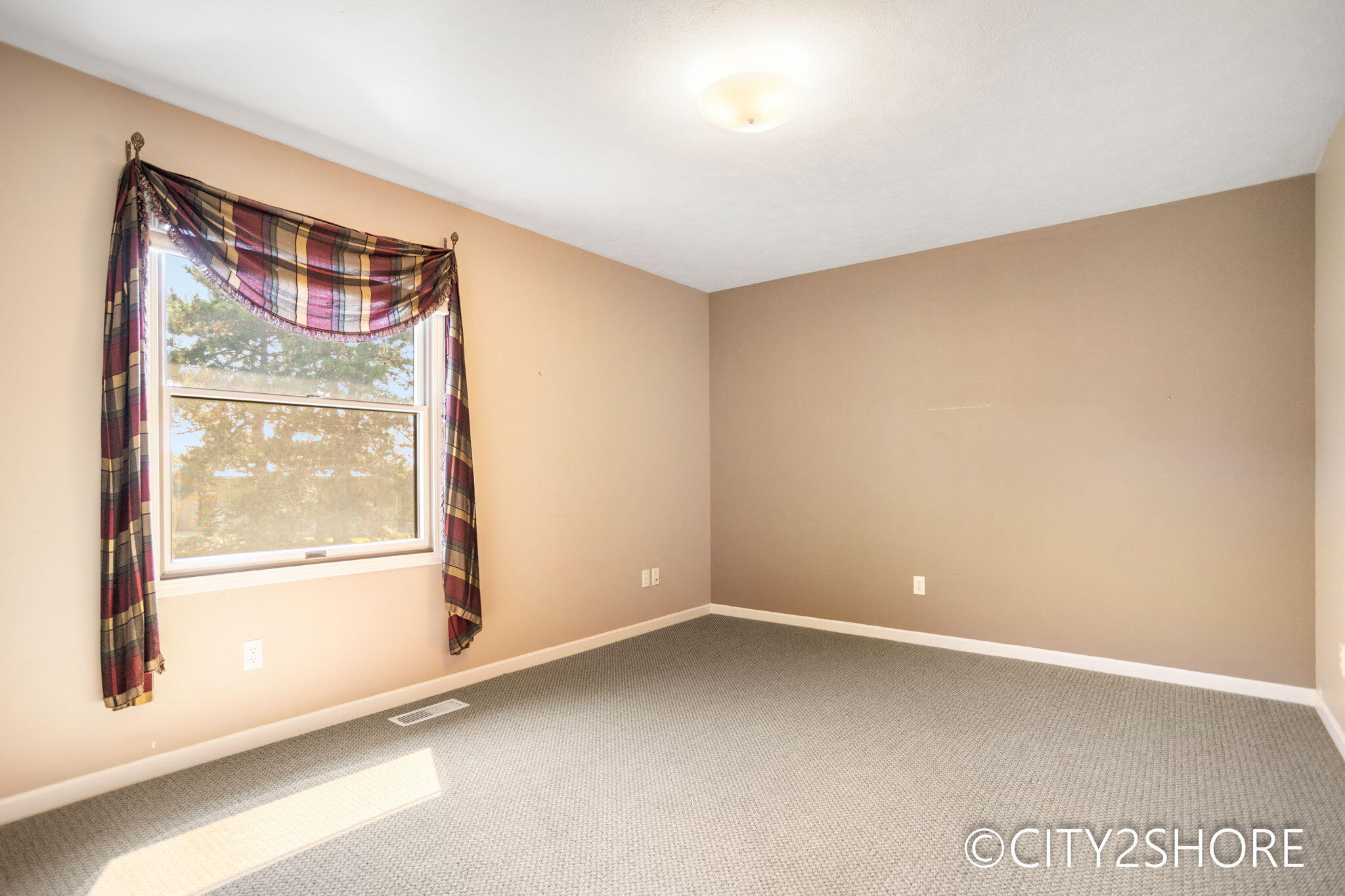 4313 Crest Creek Court SW