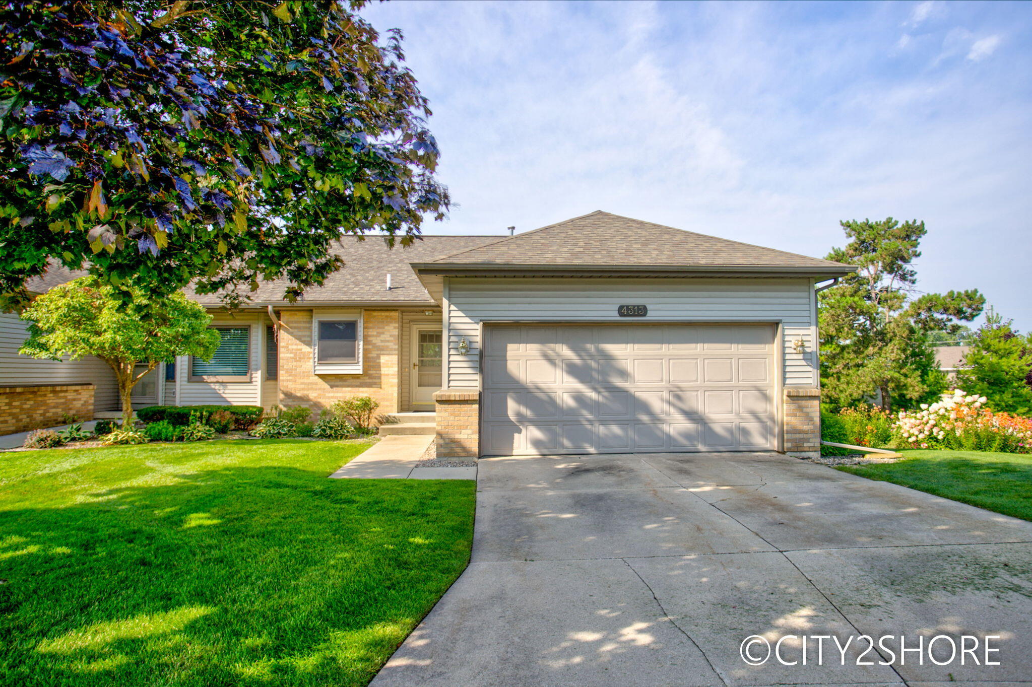 4313 Crest Creek Court SW