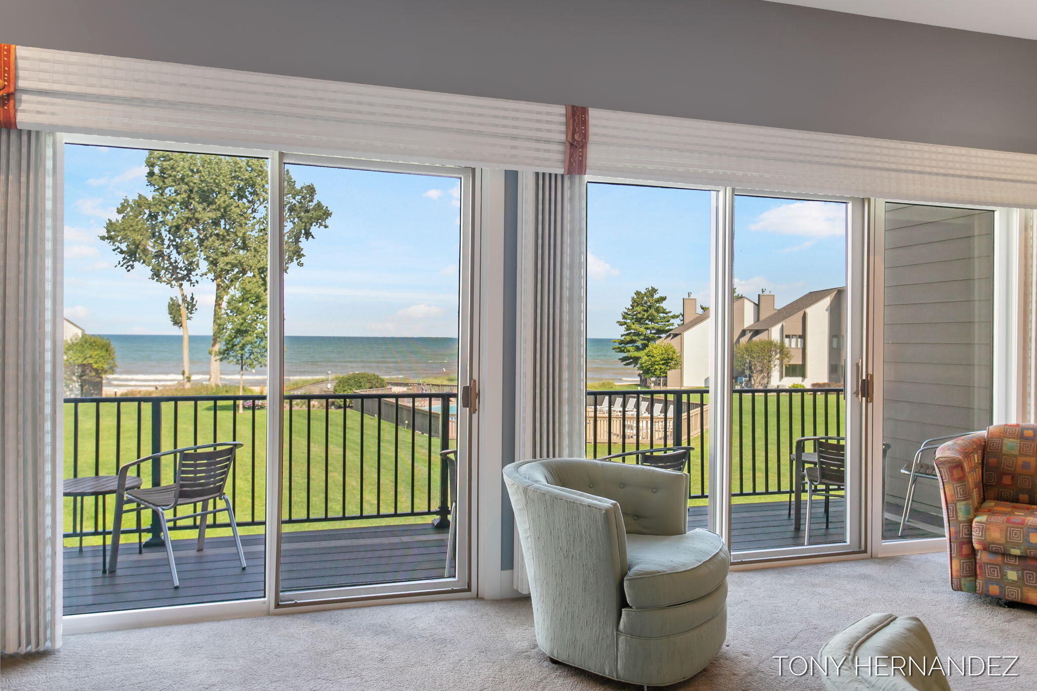 101 North Shore Drive, 2