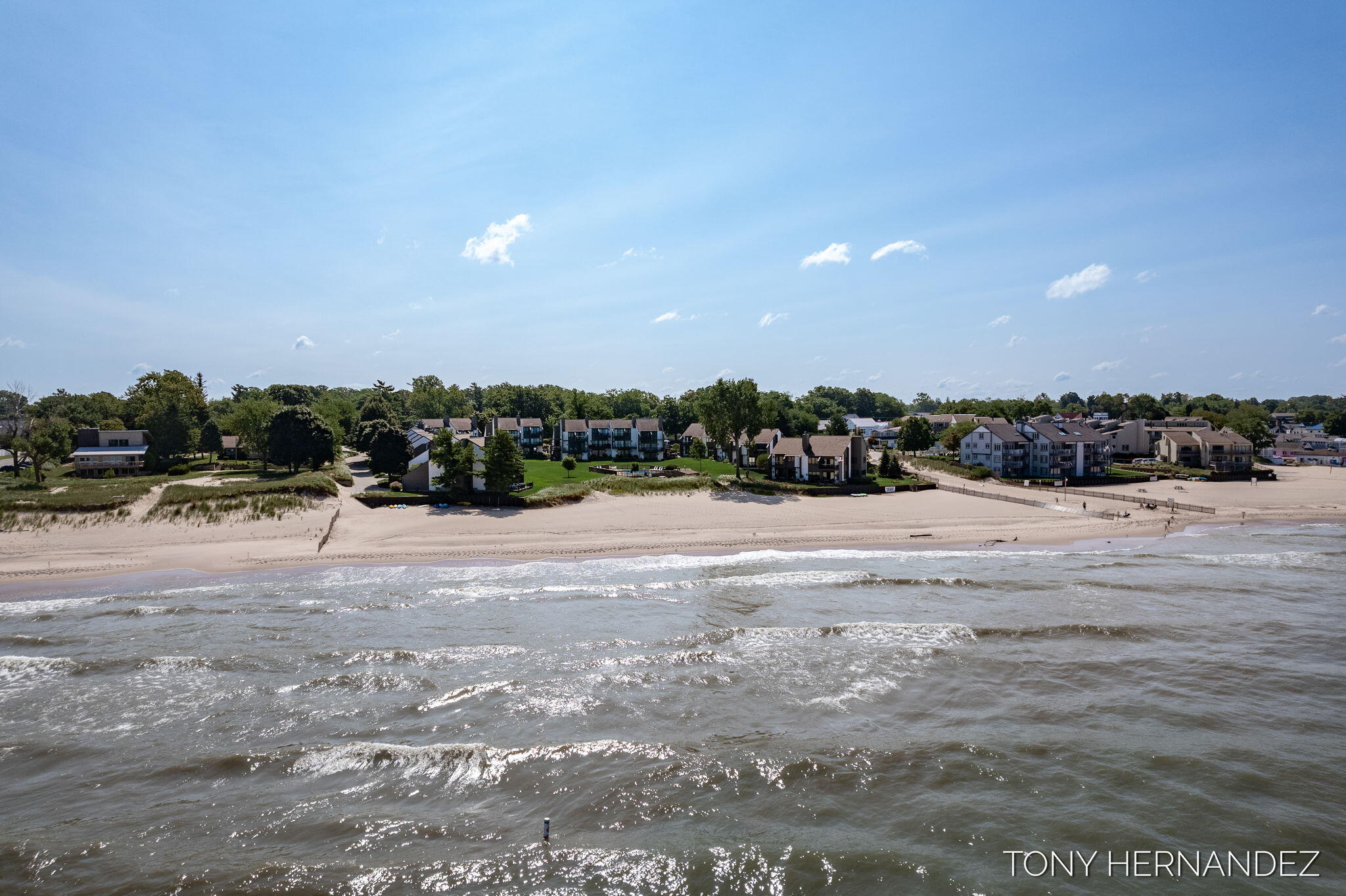 101 North Shore Drive, 2