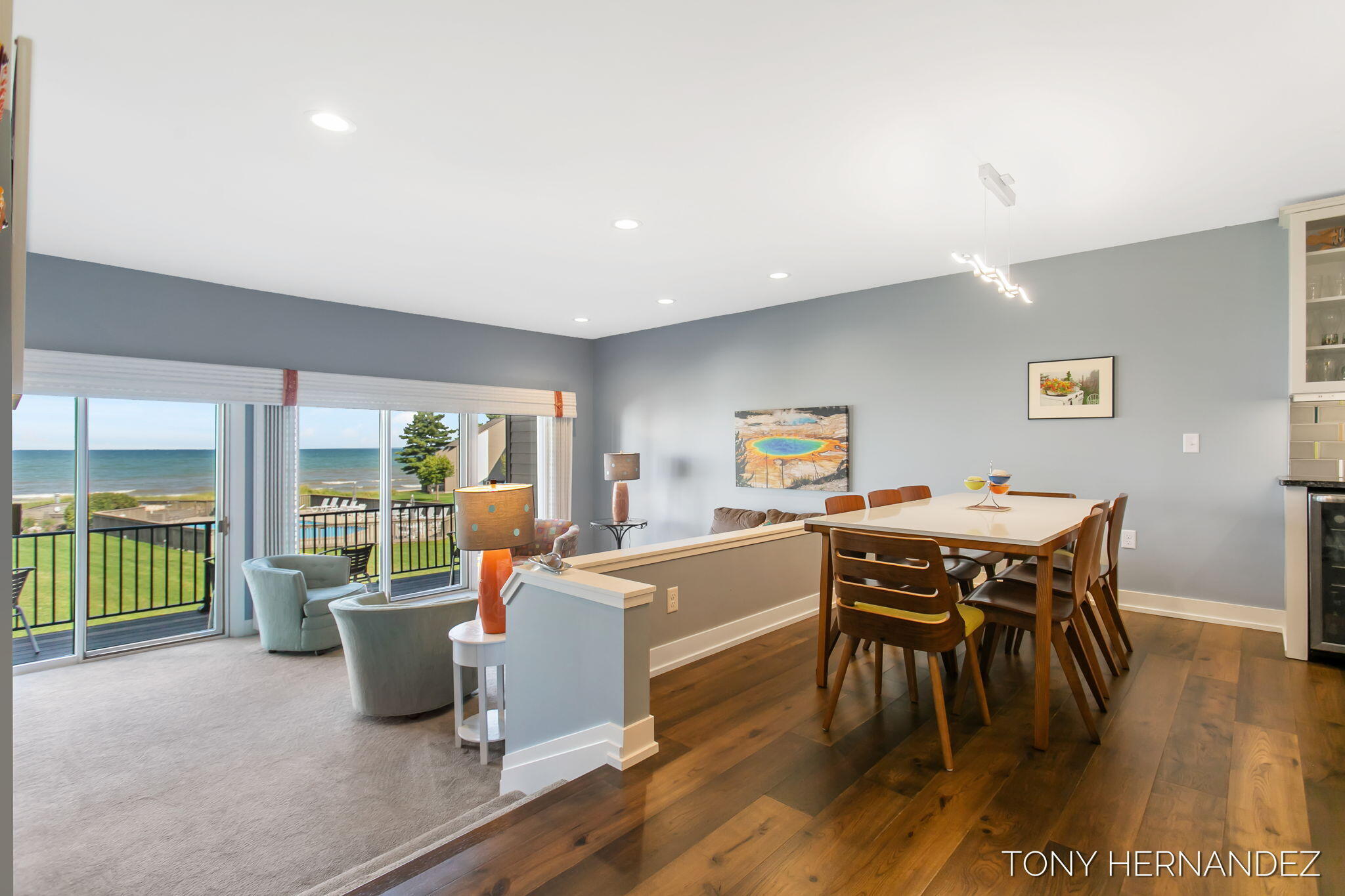 101 North Shore Drive, 2