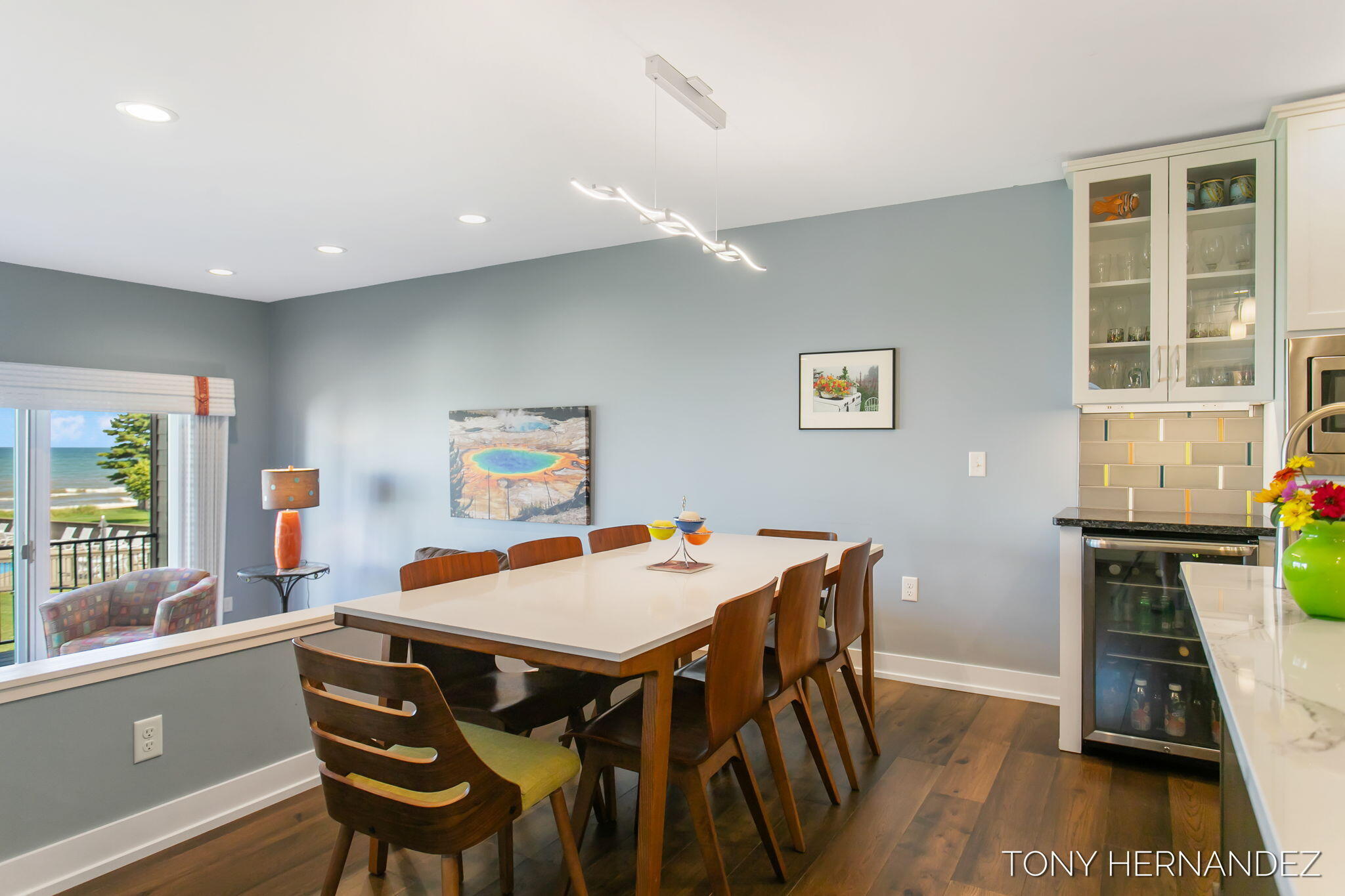 101 North Shore Drive, 2