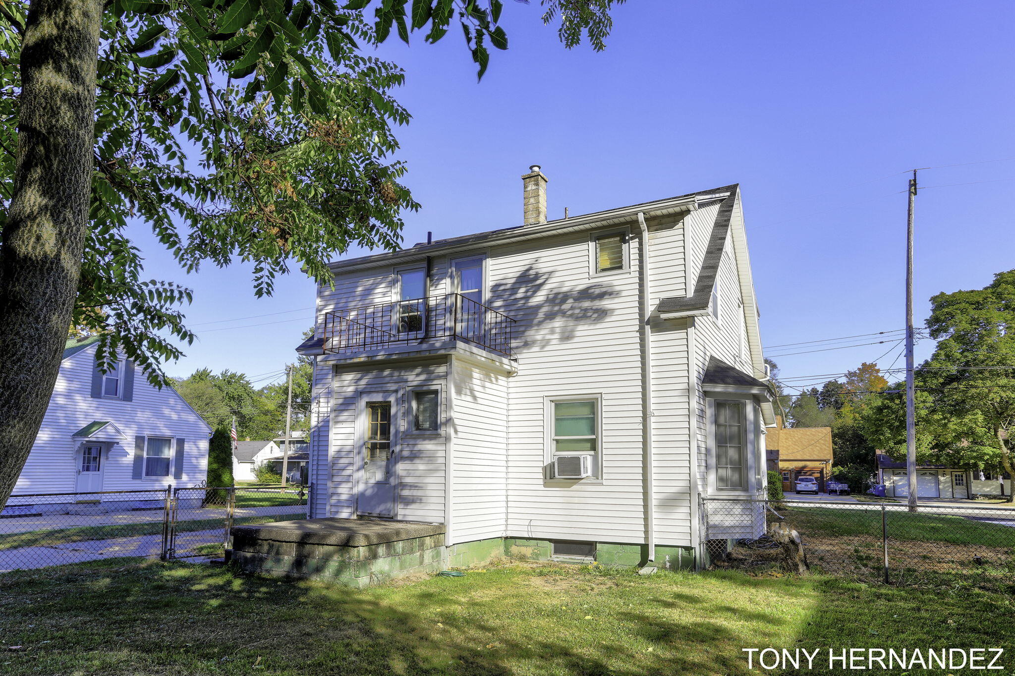 202 Ridgewood Street SE
