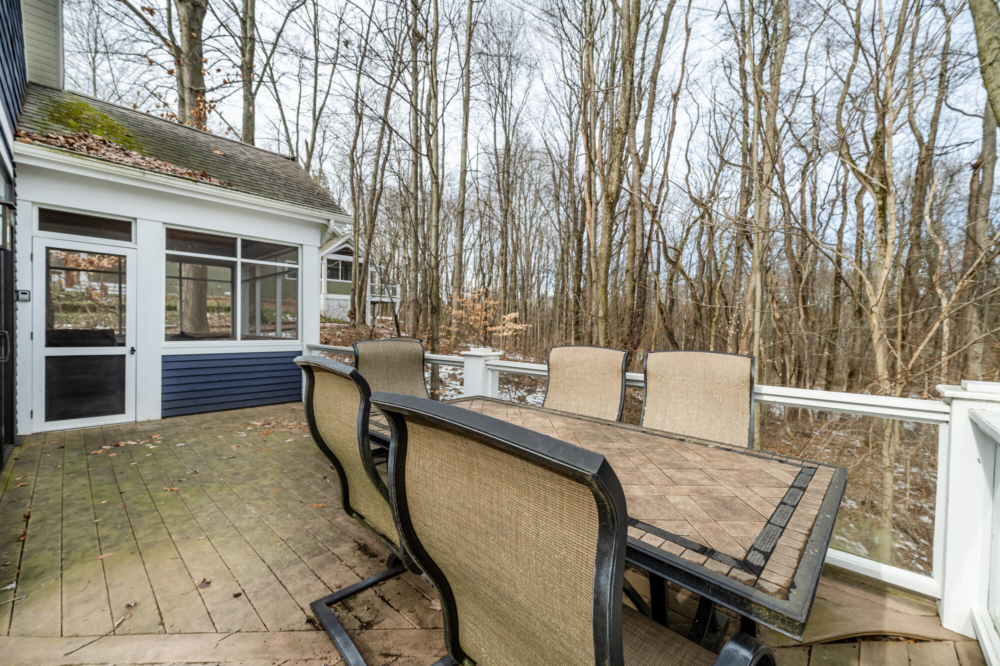 3441 Lake Chapin Drive