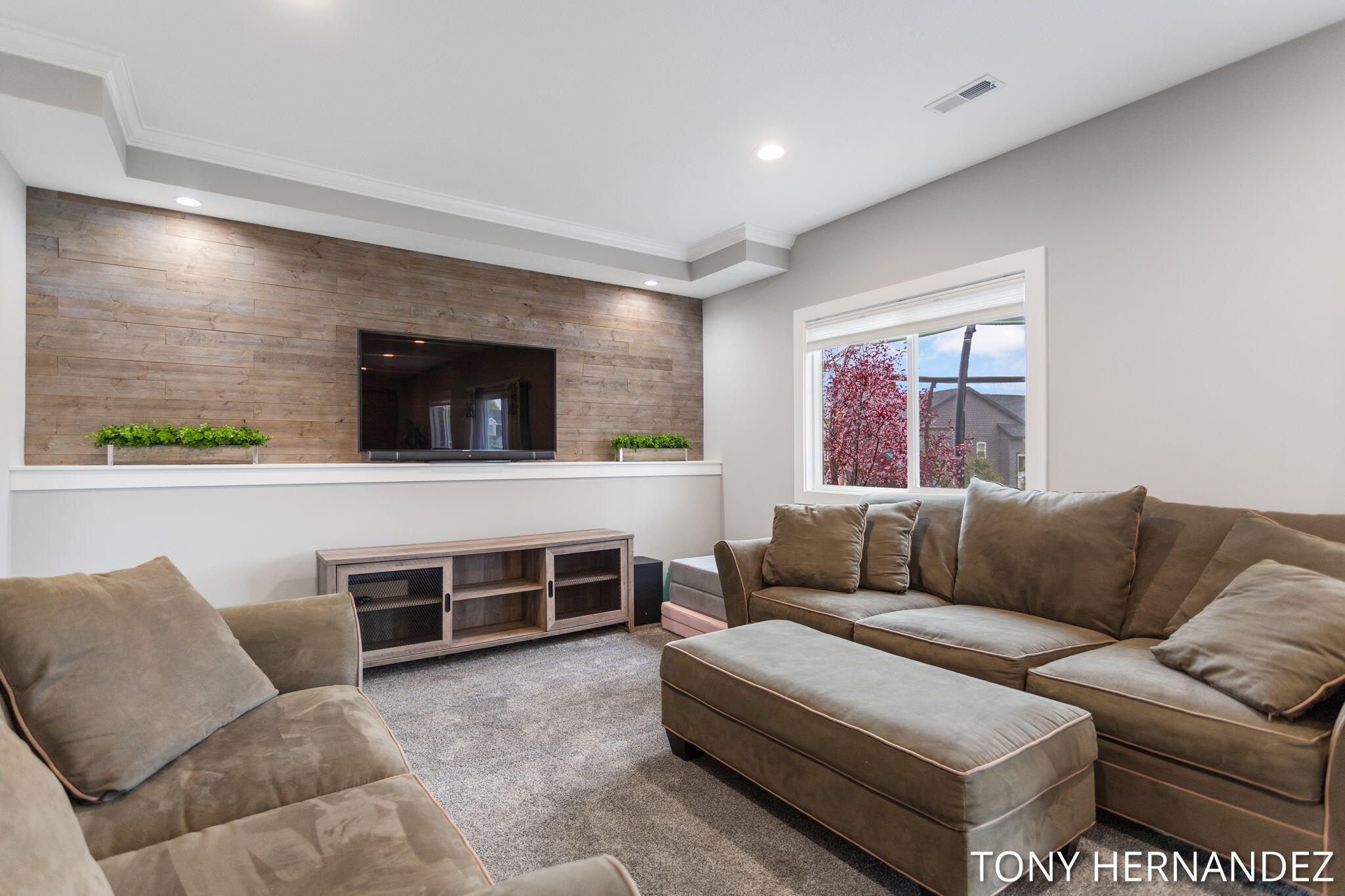 7104 Crimson Court
