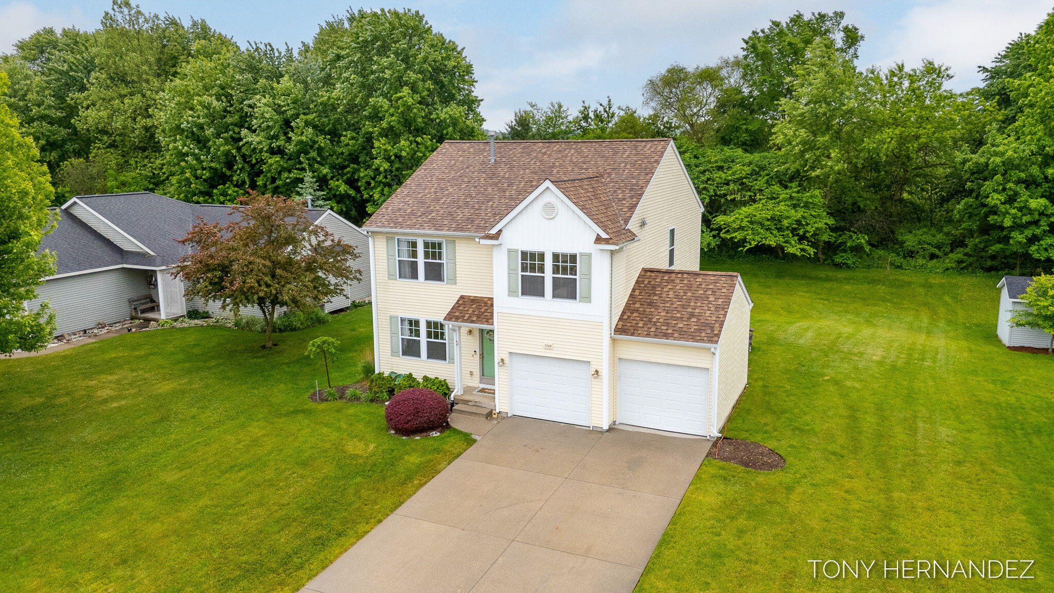 1648 Crescent Pointe Drive SE