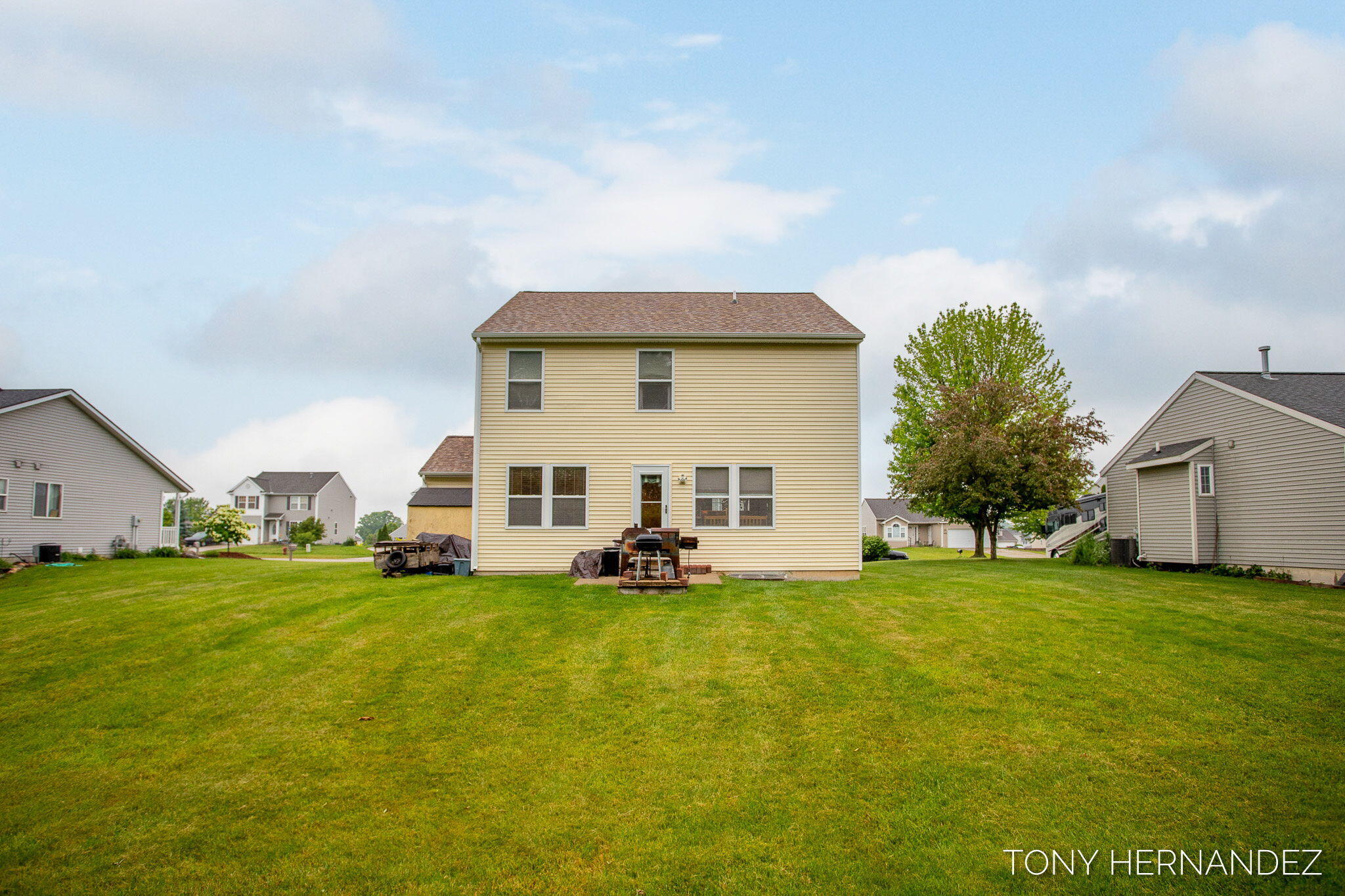 1648 Crescent Pointe Drive SE