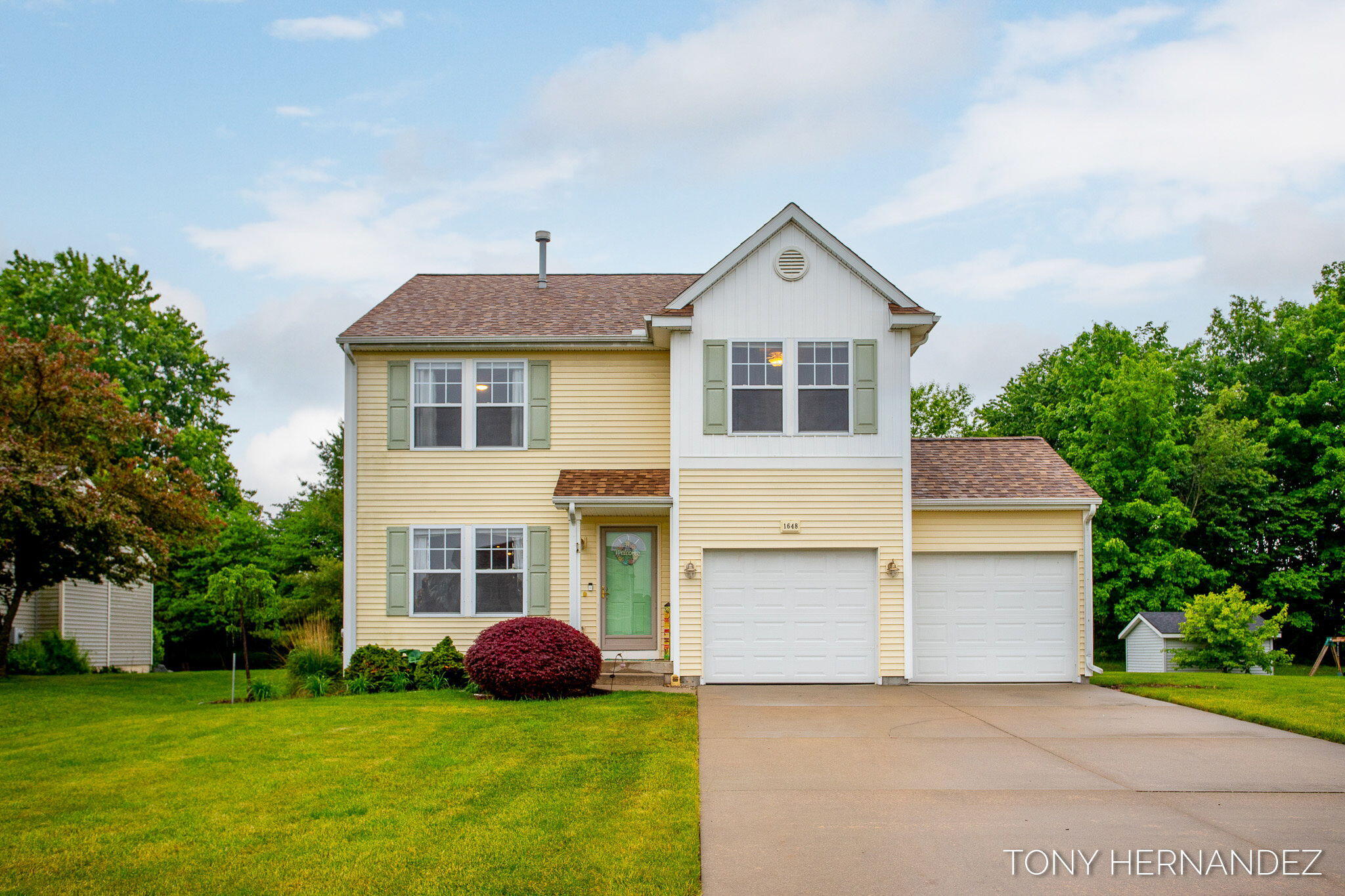 1648 Crescent Pointe Drive SE
