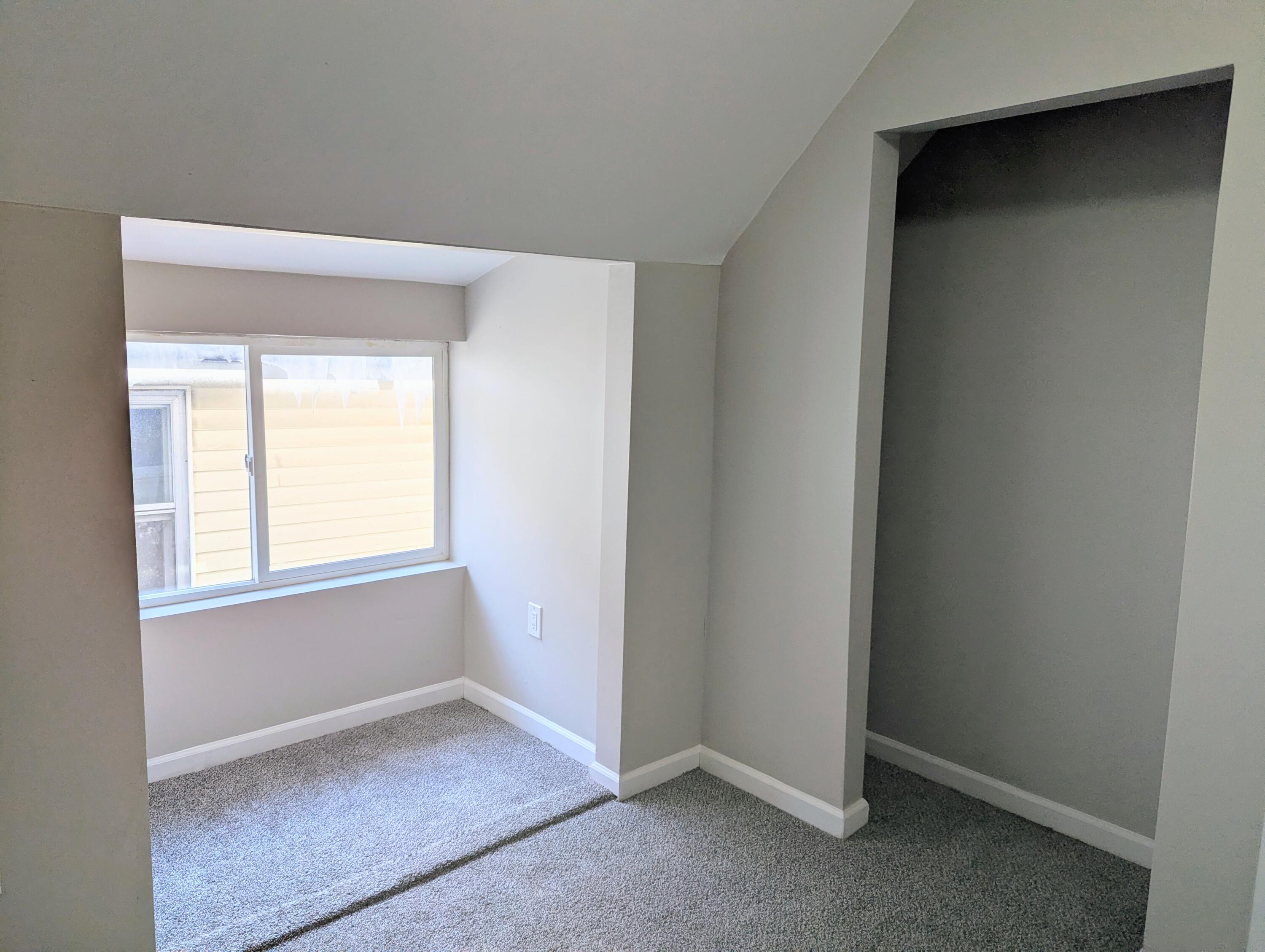 1402 North Avenue NE