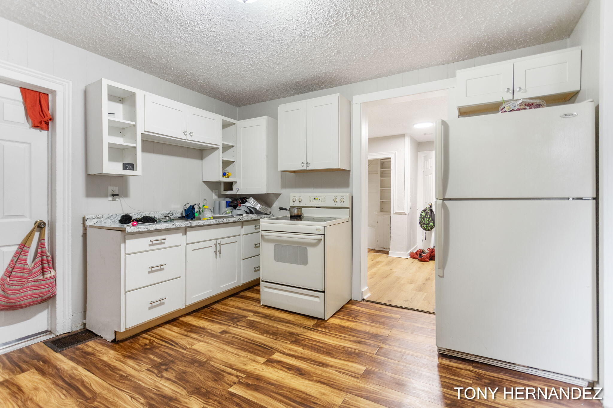 1402 North Avenue NE