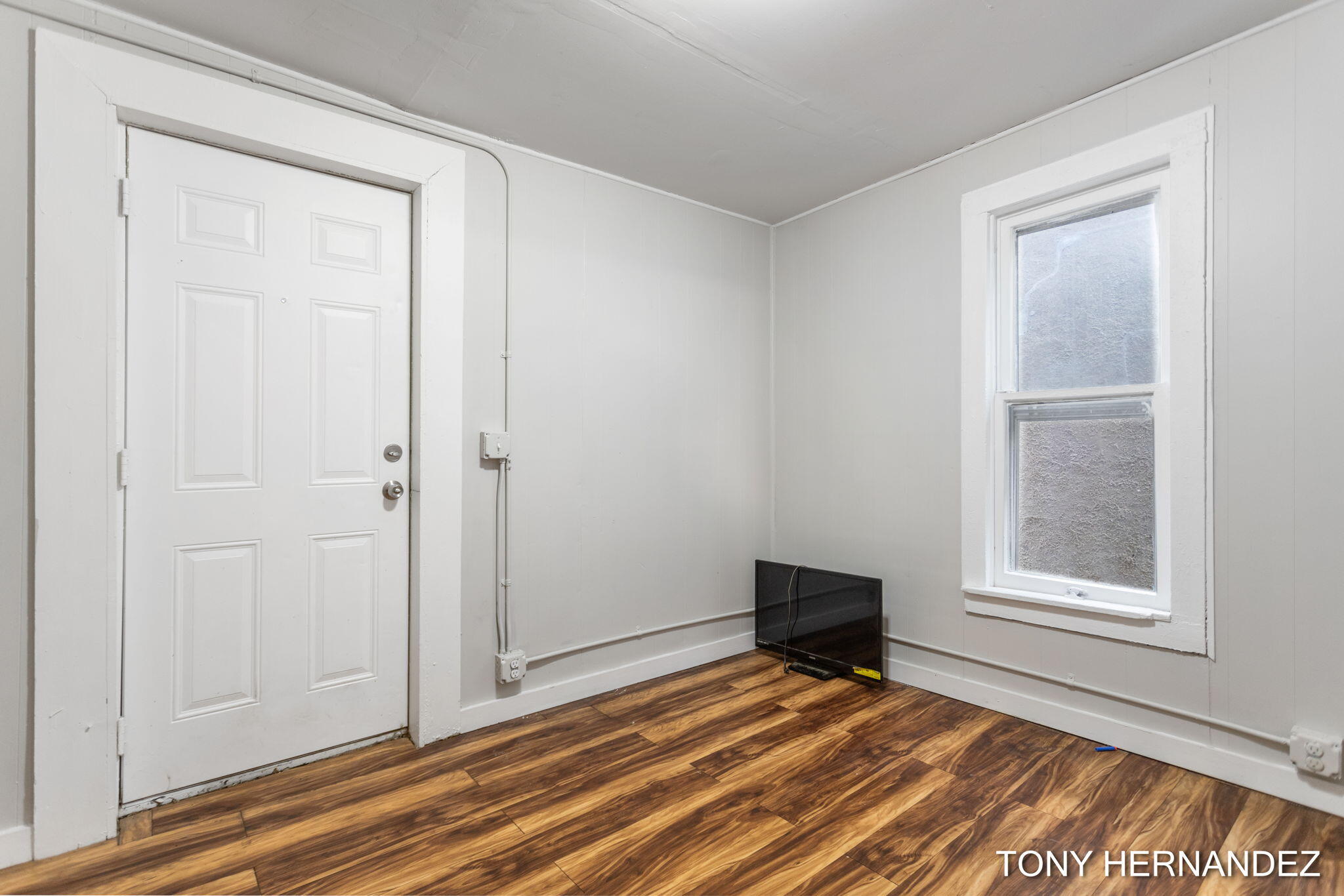 1402 North Avenue NE