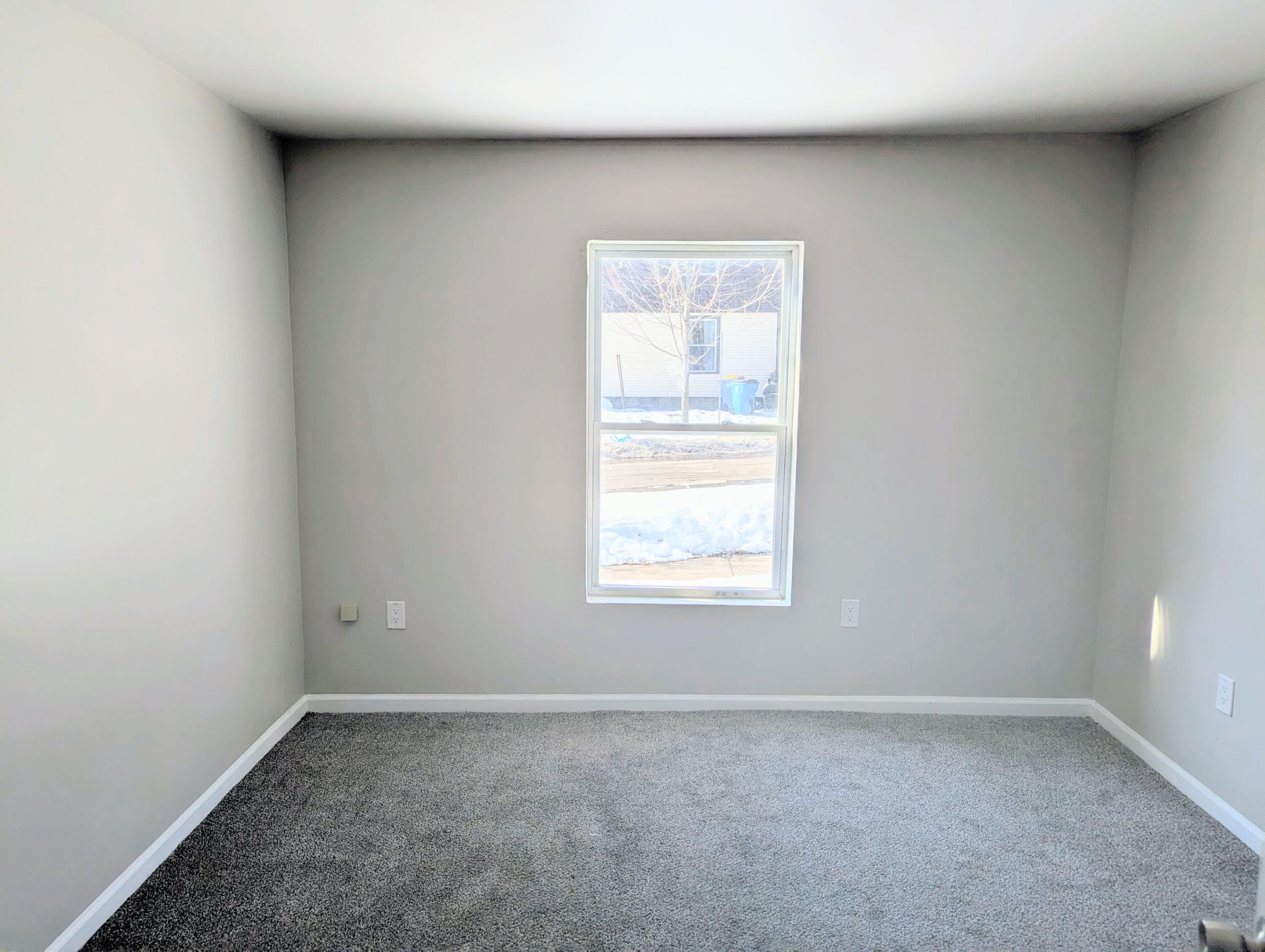 1402 North Avenue NE