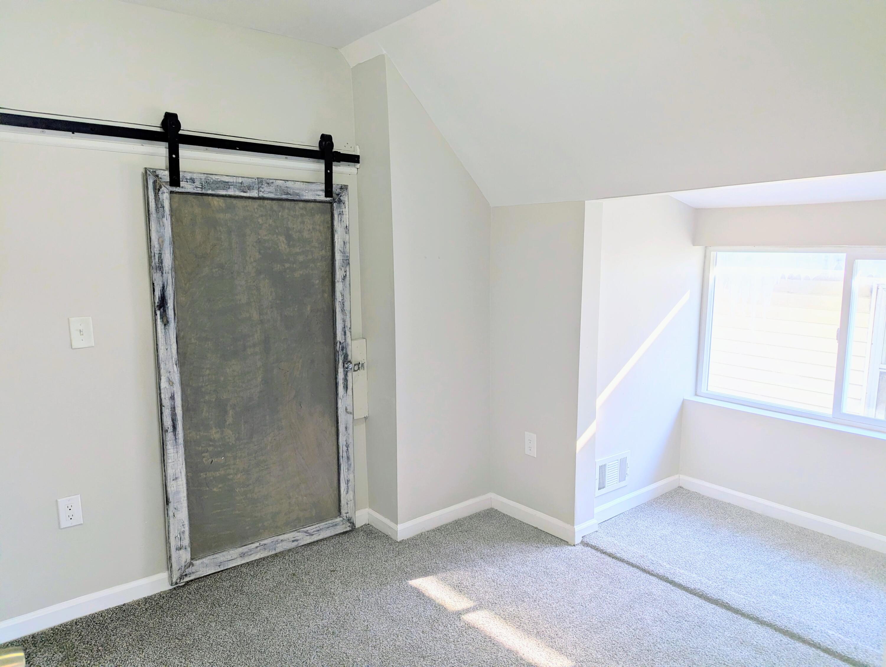 1402 North Avenue NE