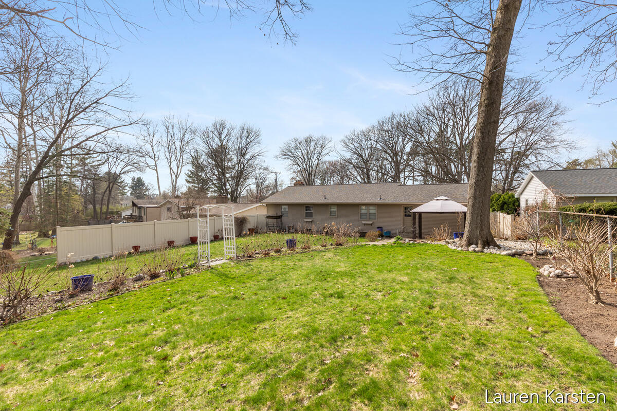 5520 Greenboro Drive SE